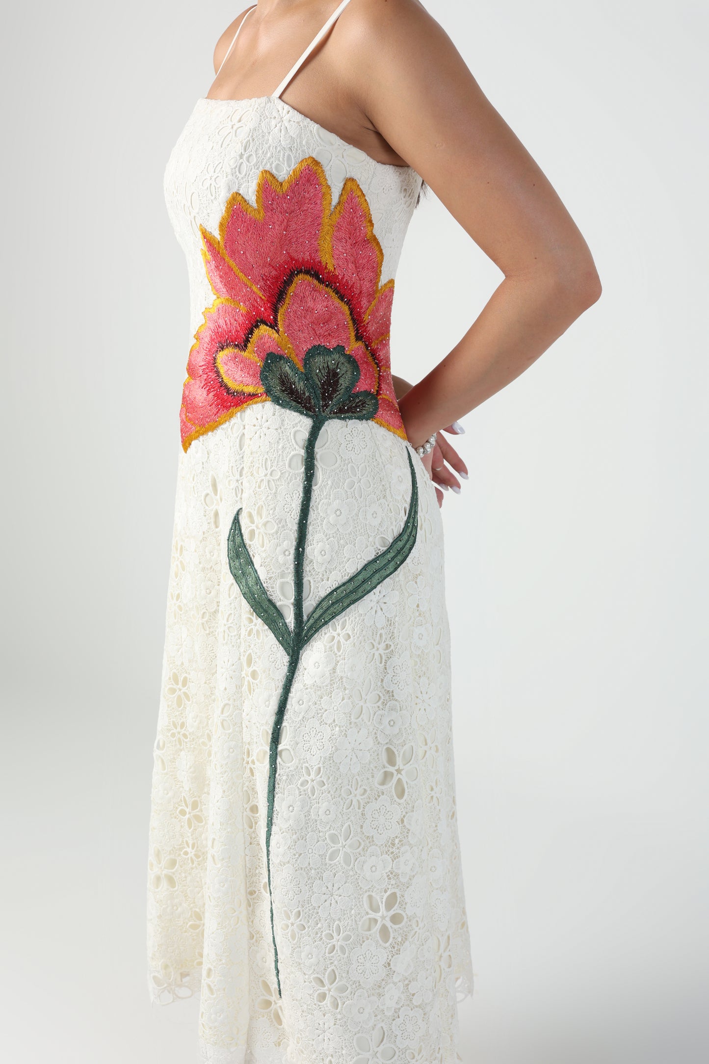 ELYSIA CUTWORK LACE WITH FLORAL APPLIQUE THREADWORK MIDI DRESS