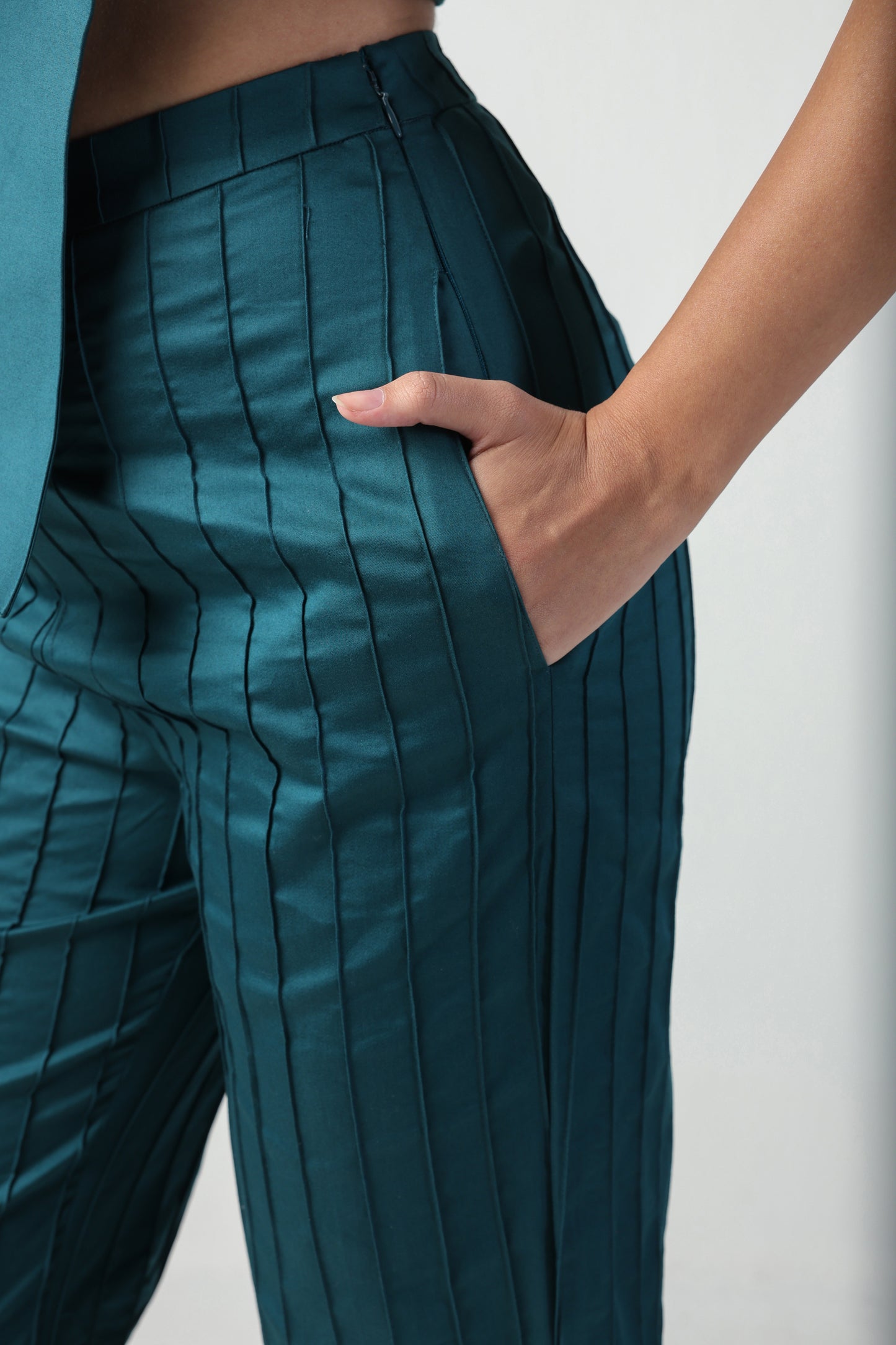 GILDA SEA GREEN 3D PATTERNED HEART BOW TOP / PANTS CO-ORD SET