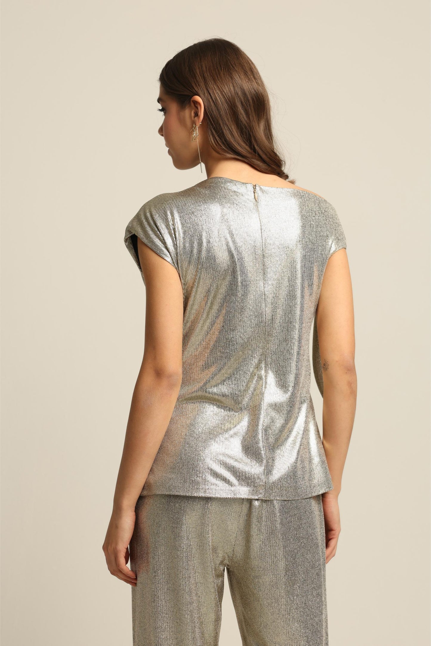 KIRA GOLD FOIL ROSE ASSYMETRIC TOP