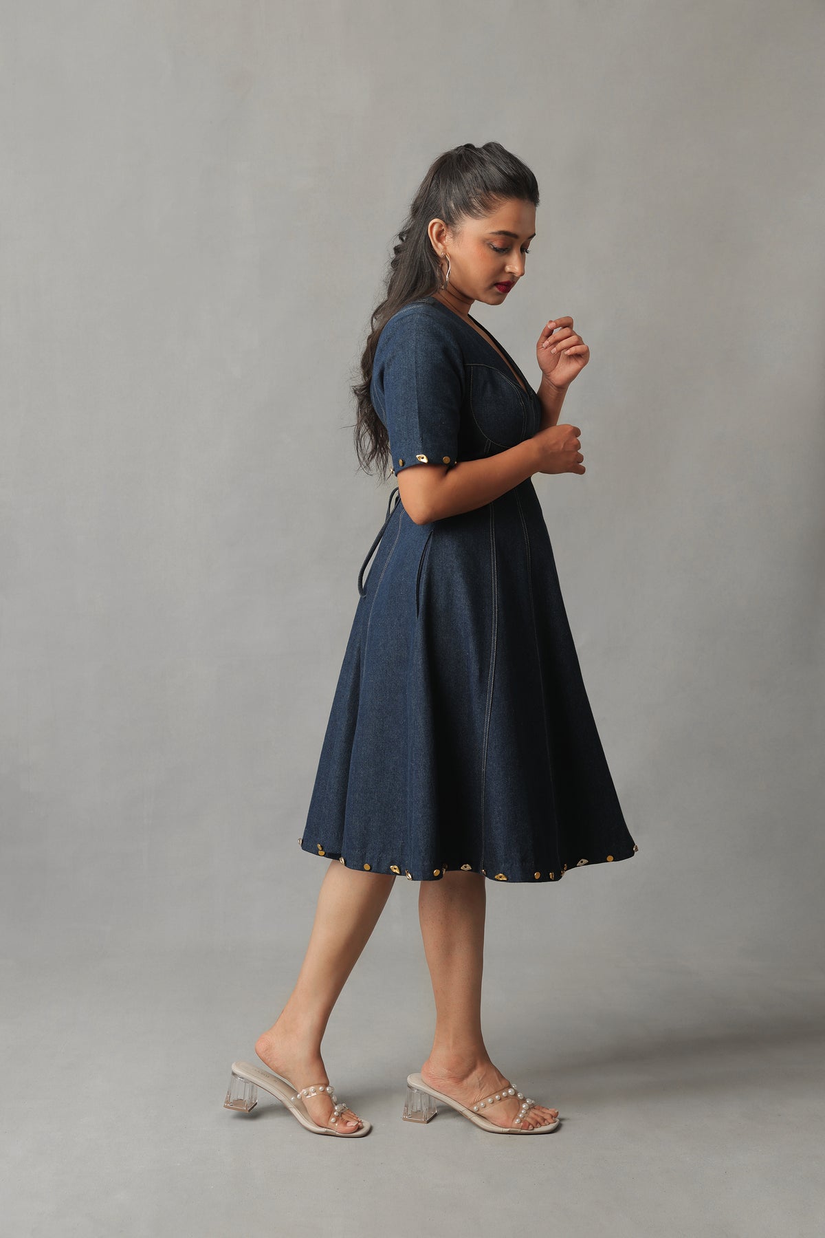 SORA DARK BLUE DENIM DETACHABLE BUTTONED DRESS