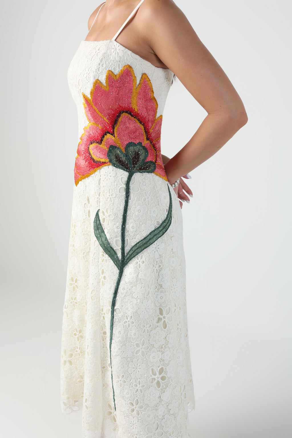 ELYSIA CUTWORK LACE WITH FLORAL APPLIQUE THREADWORK MIDI DRESS