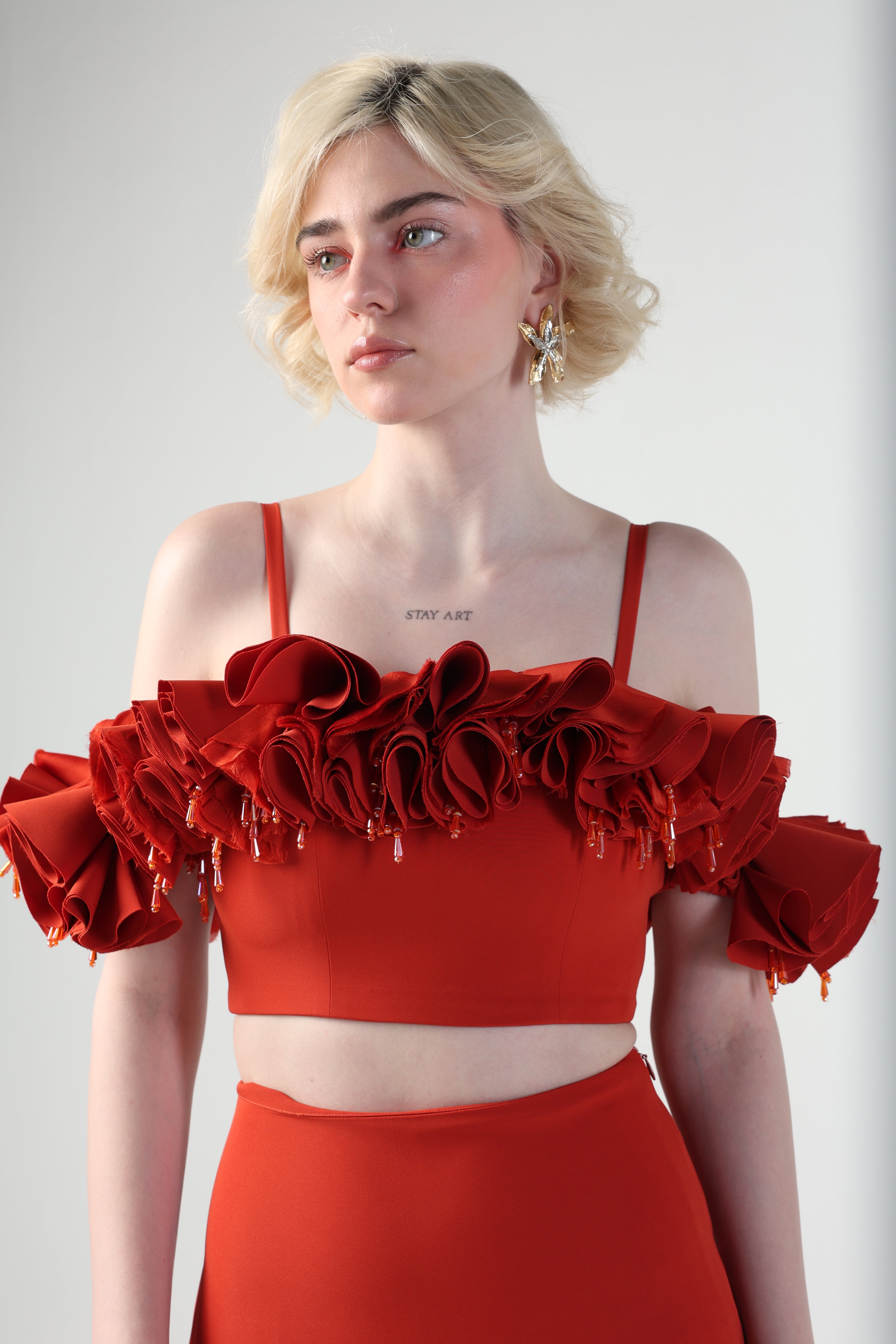 ANGELA 3D FLORAL RUFFLE TOP