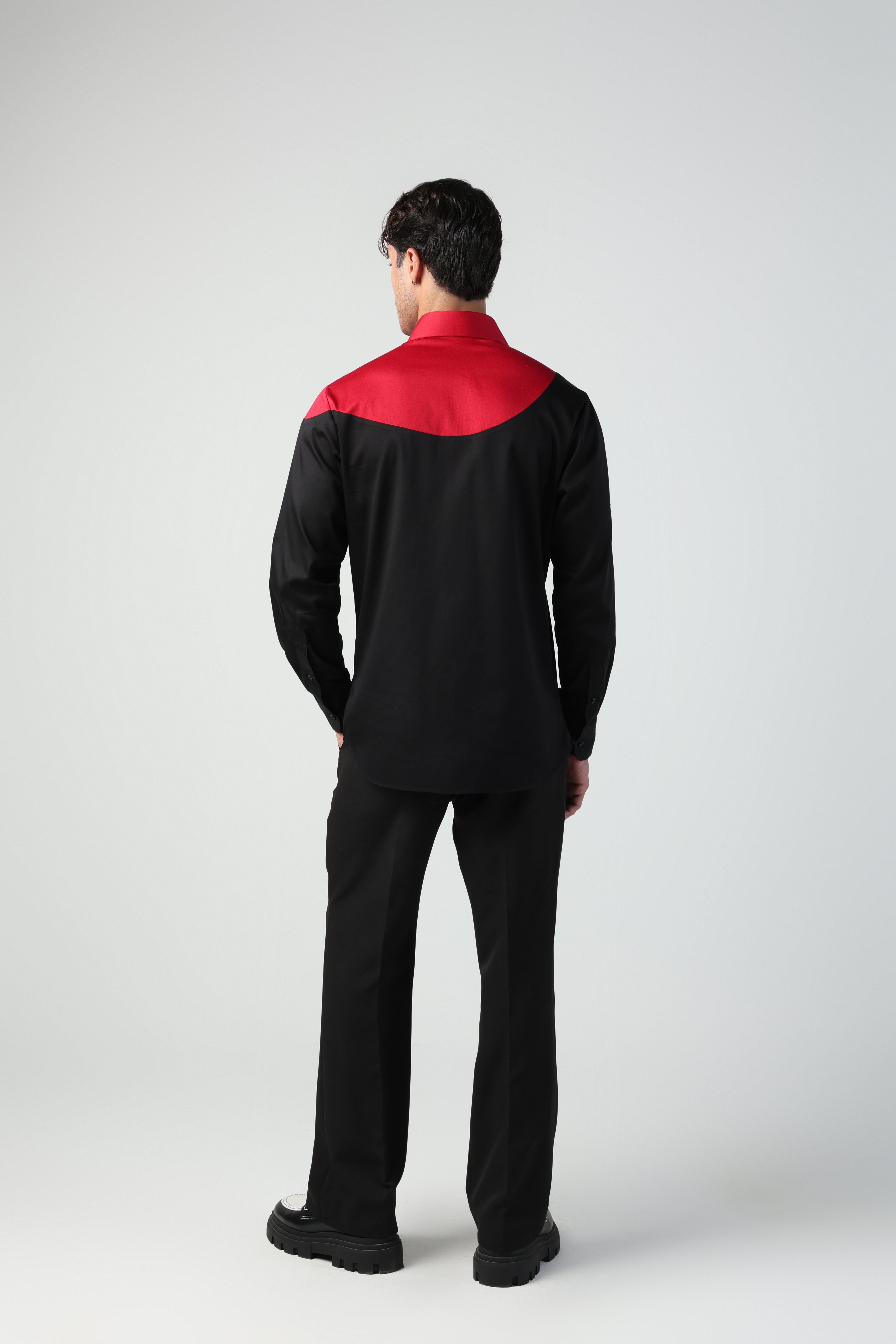 PAOLO RED AND BLACK ABSTRACT GEOMETRIC PATTERN SHIRT