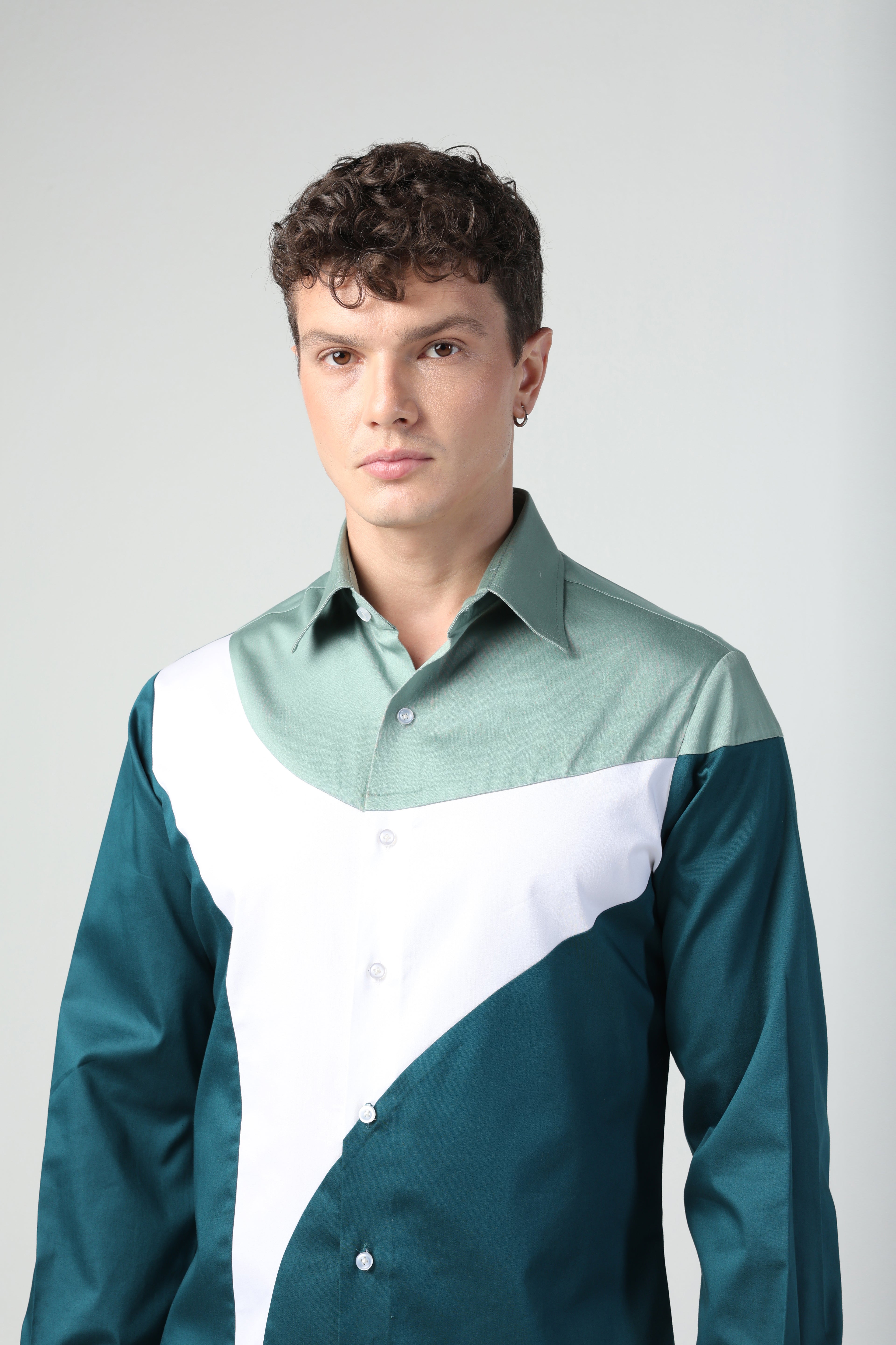 PAOLO GREEN AND WHITE ABSTRACT GEOMETRIC PATTERN SHIRT