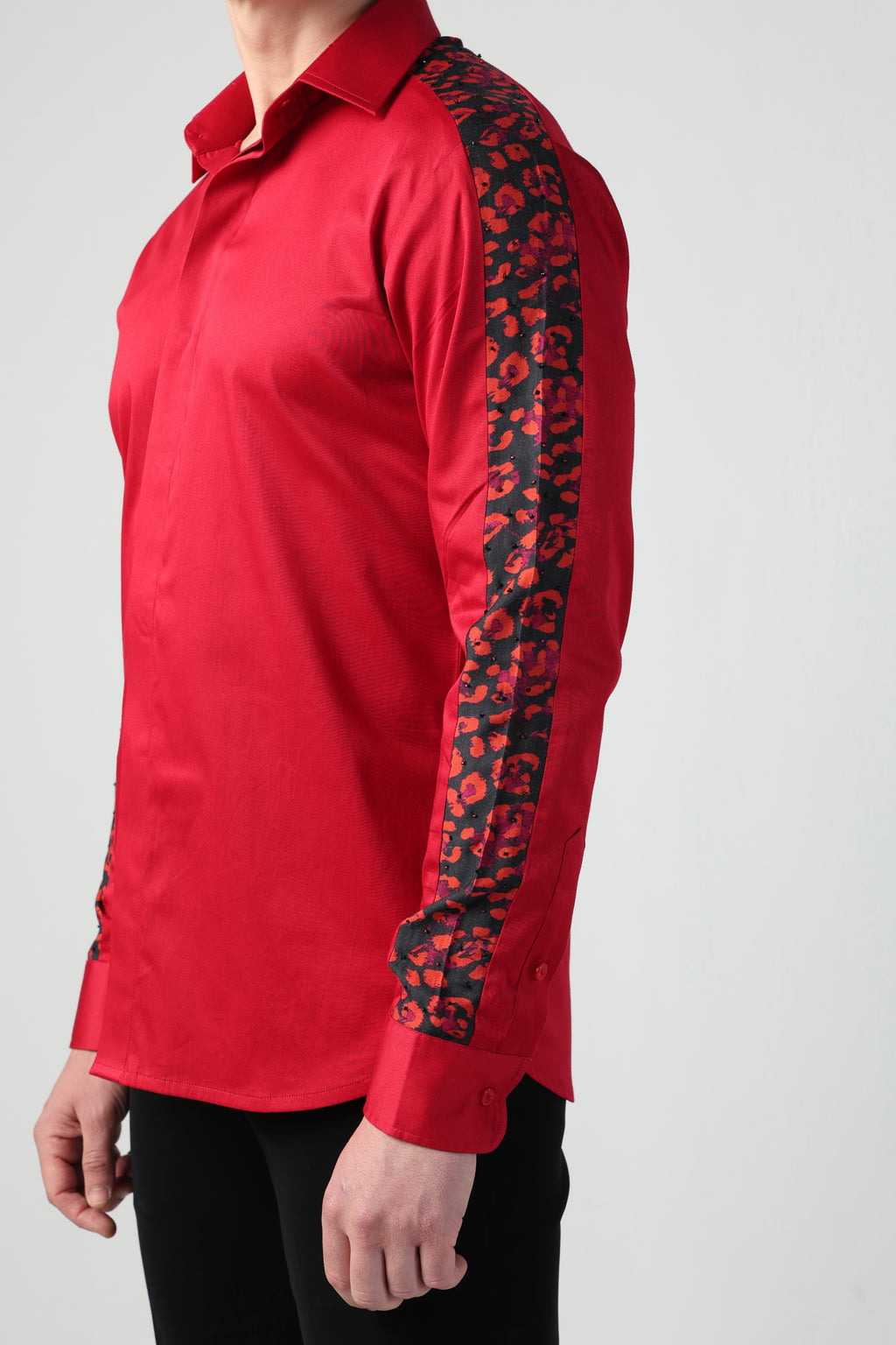 LEO RED HAND EMROIDERED CUSTOM CHEETAH PRINTED PATTERN SHIRT