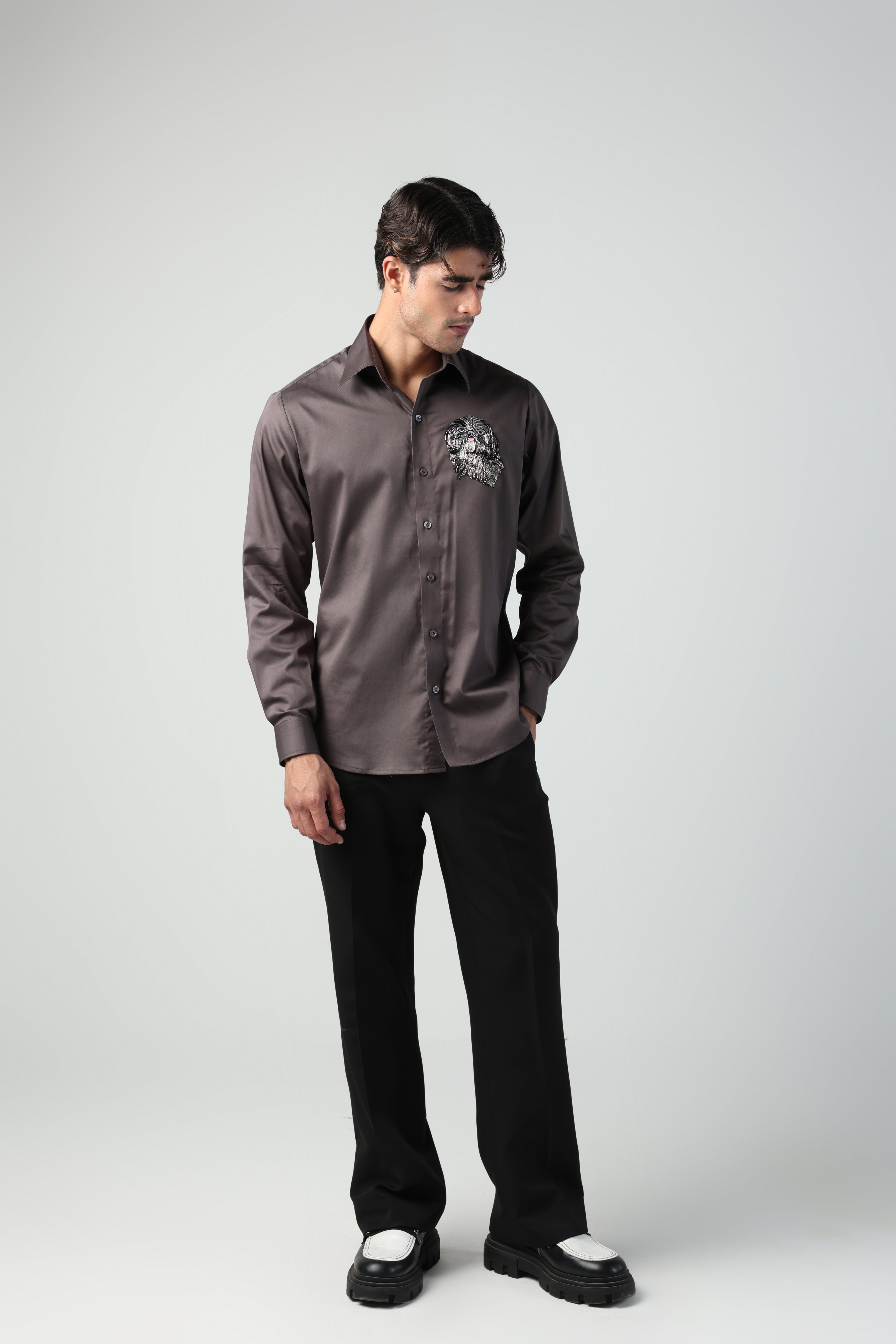 SHIRO BROWN SHIHTZU DOG HAND EMROIDERED SHIRT (PET SPECIAL)