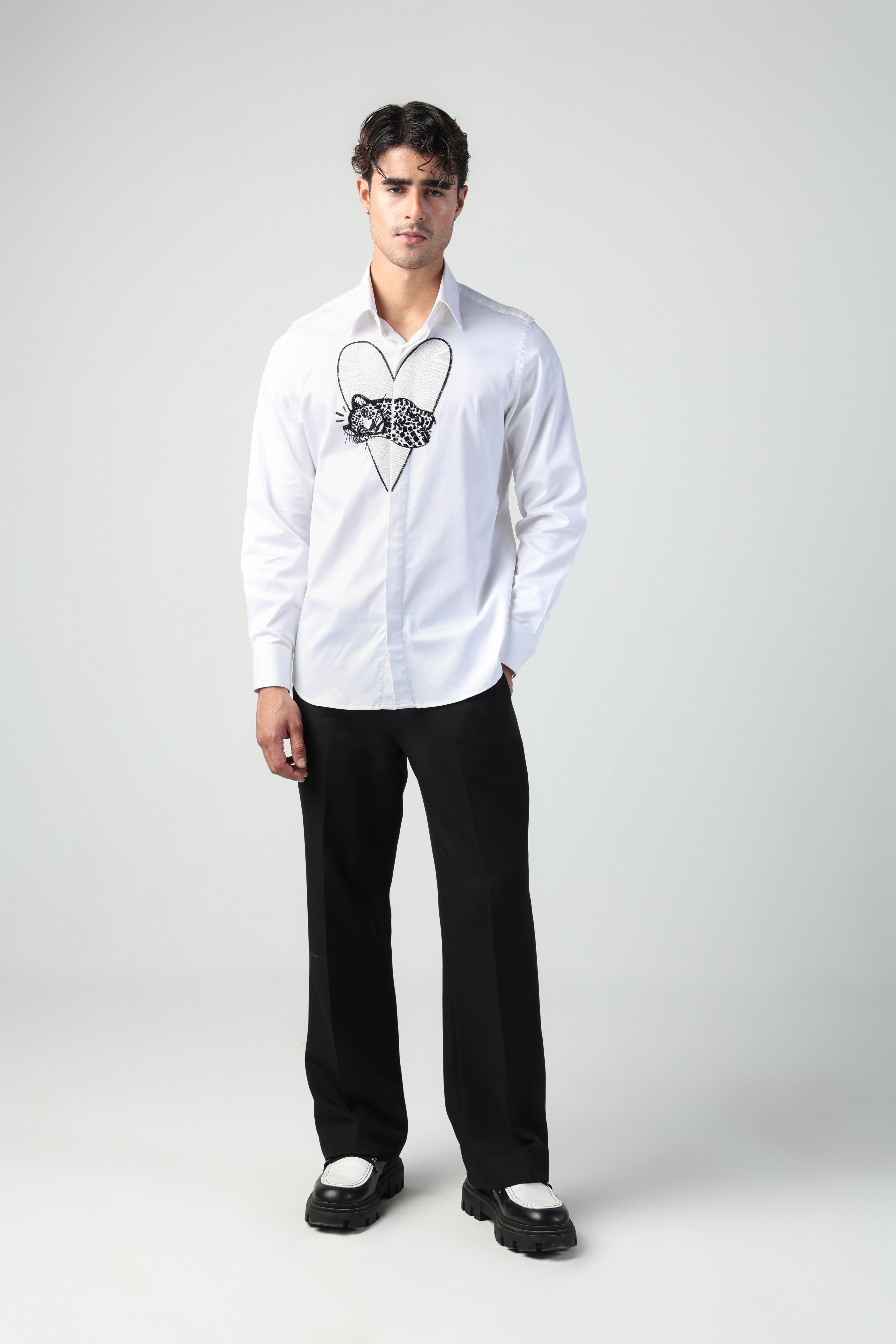 IVANO WHITE CHEETAH IN A HEART HAND EMBROIDERED SHIRT