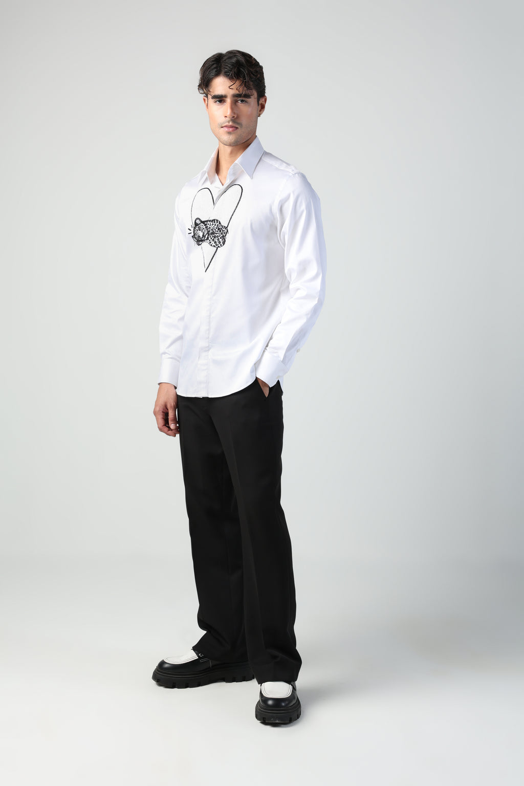 IVANO WHITE CHEETAH IN A HEART HAND EMBROIDERED SHIRT