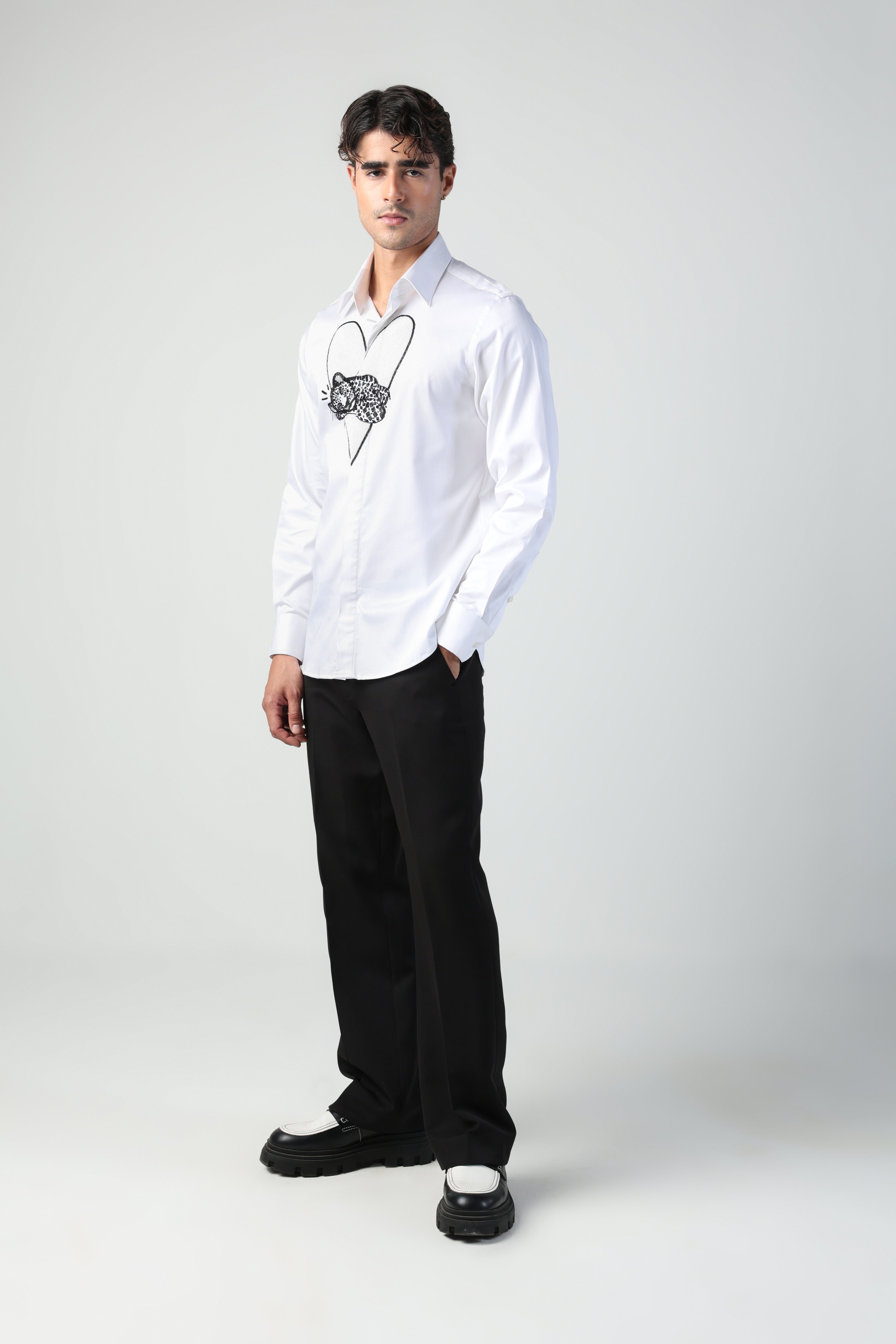 IVANO WHITE CHEETAH IN A HEART HAND EMBROIDERED SHIRT