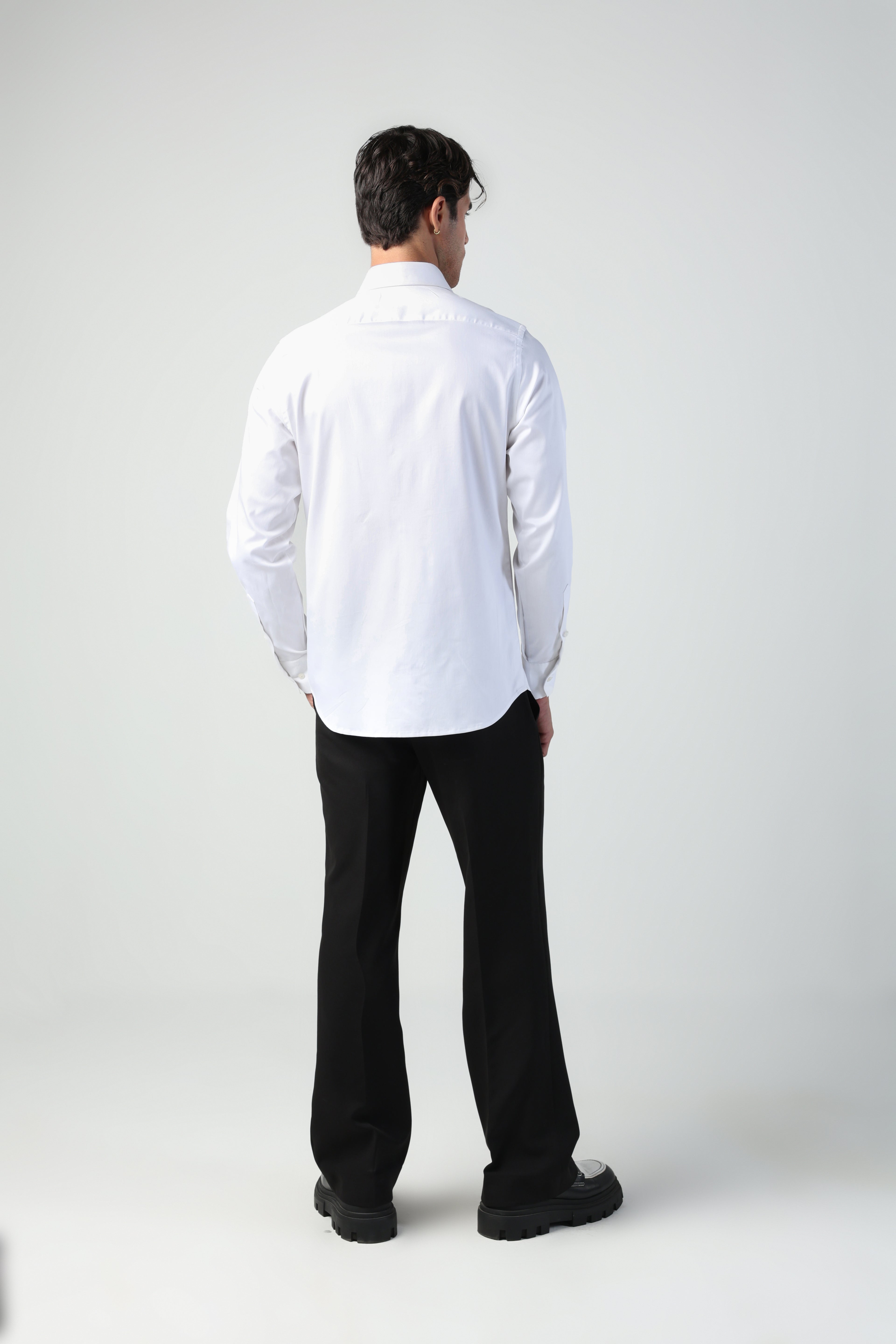 IVANO WHITE CHEETAH IN A HEART HAND EMBROIDERED SHIRT