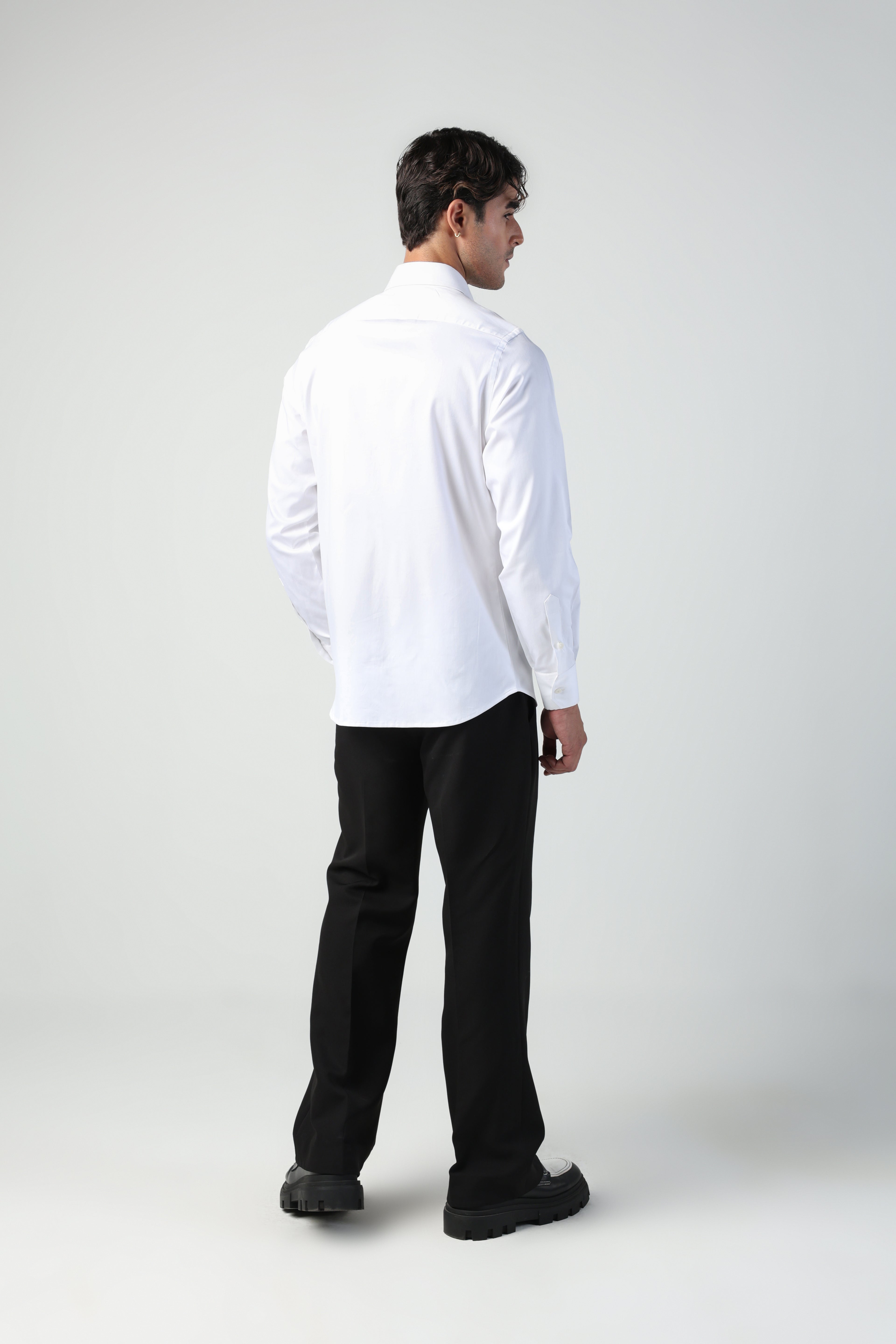 IVANO WHITE CHEETAH IN A HEART HAND EMBROIDERED SHIRT