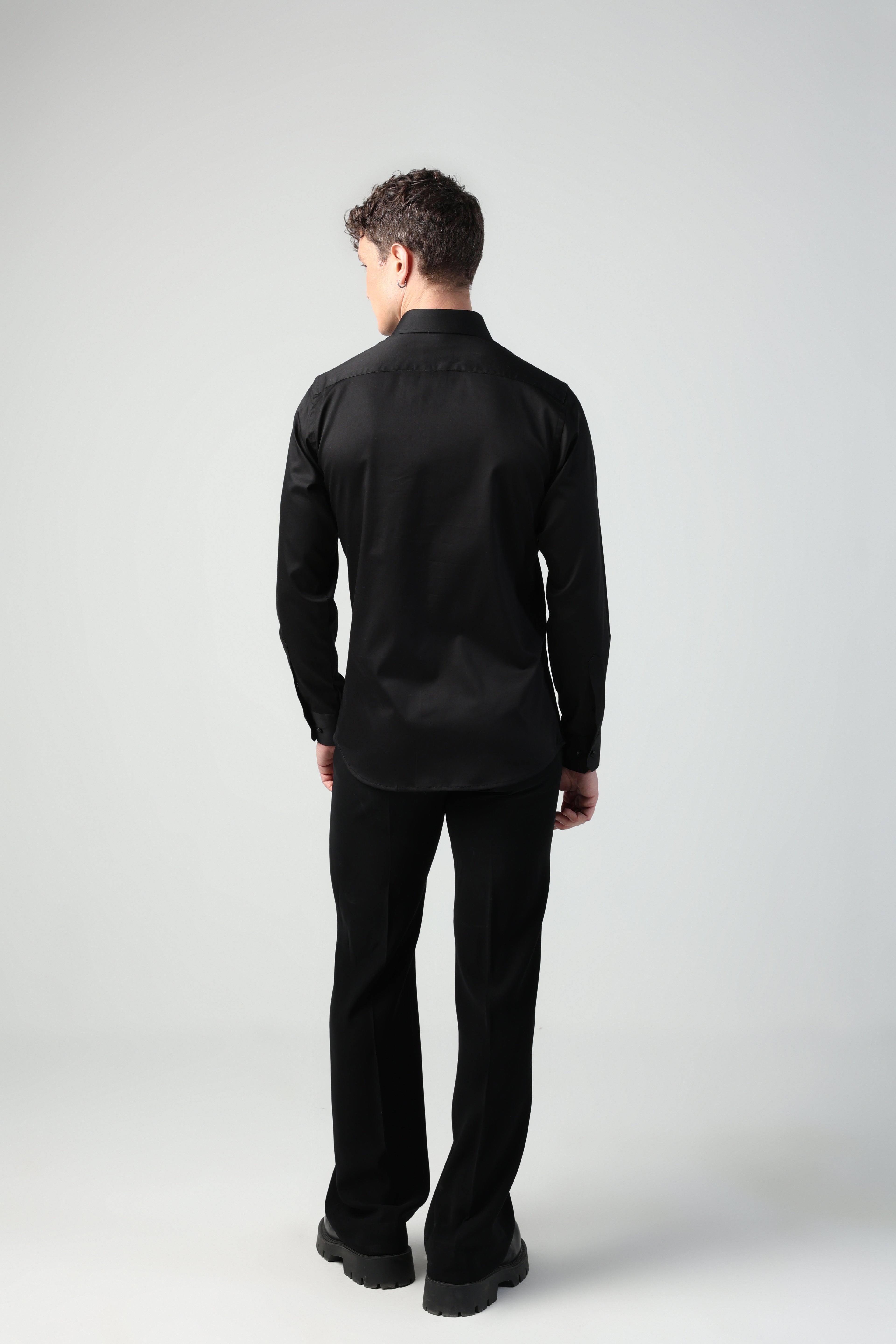 CESARE BLACK ALL THINGS MEN HANGING FLLAE HAND EMBROIDERED SHIRT