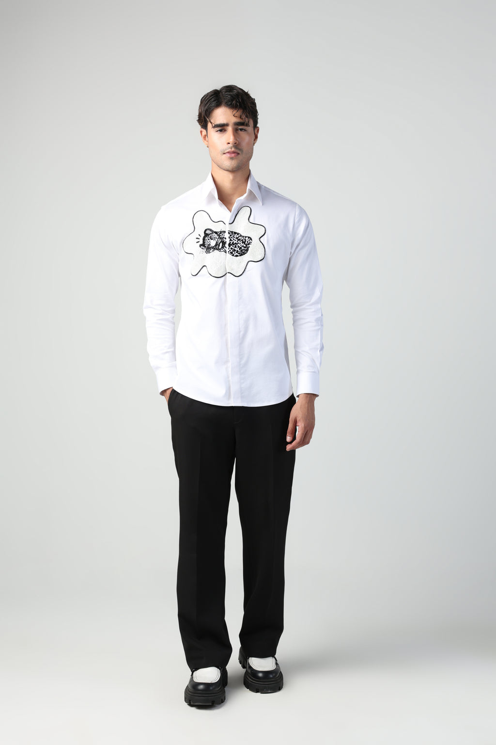 IVANO WHITE CHEETAH IN AN ABSTRACT SPLATTER HAND EMBROIDERED SHIRT