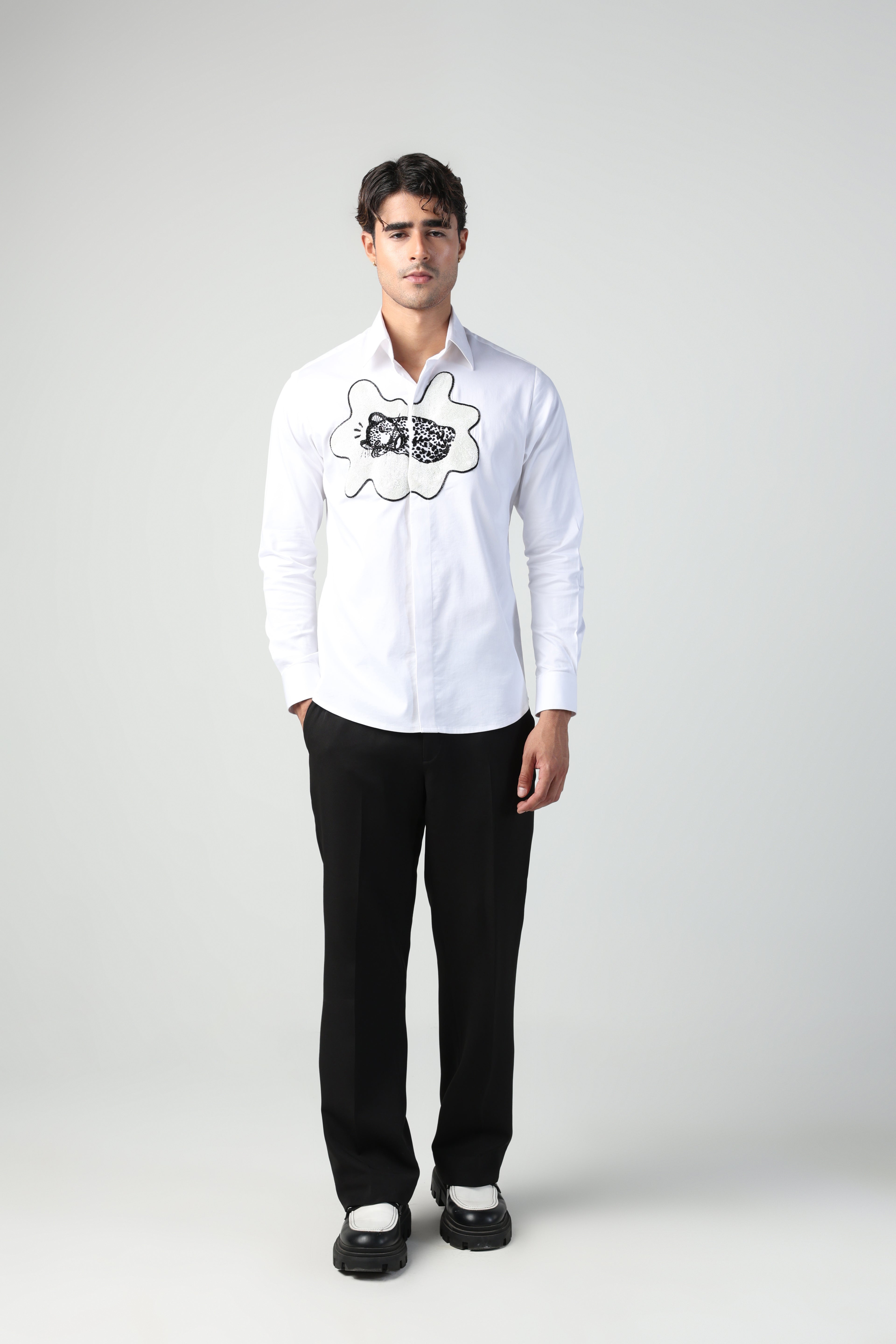IVANO WHITE CHEETAH IN AN ABSTRACT SPLATTER HAND EMBROIDERED SHIRT