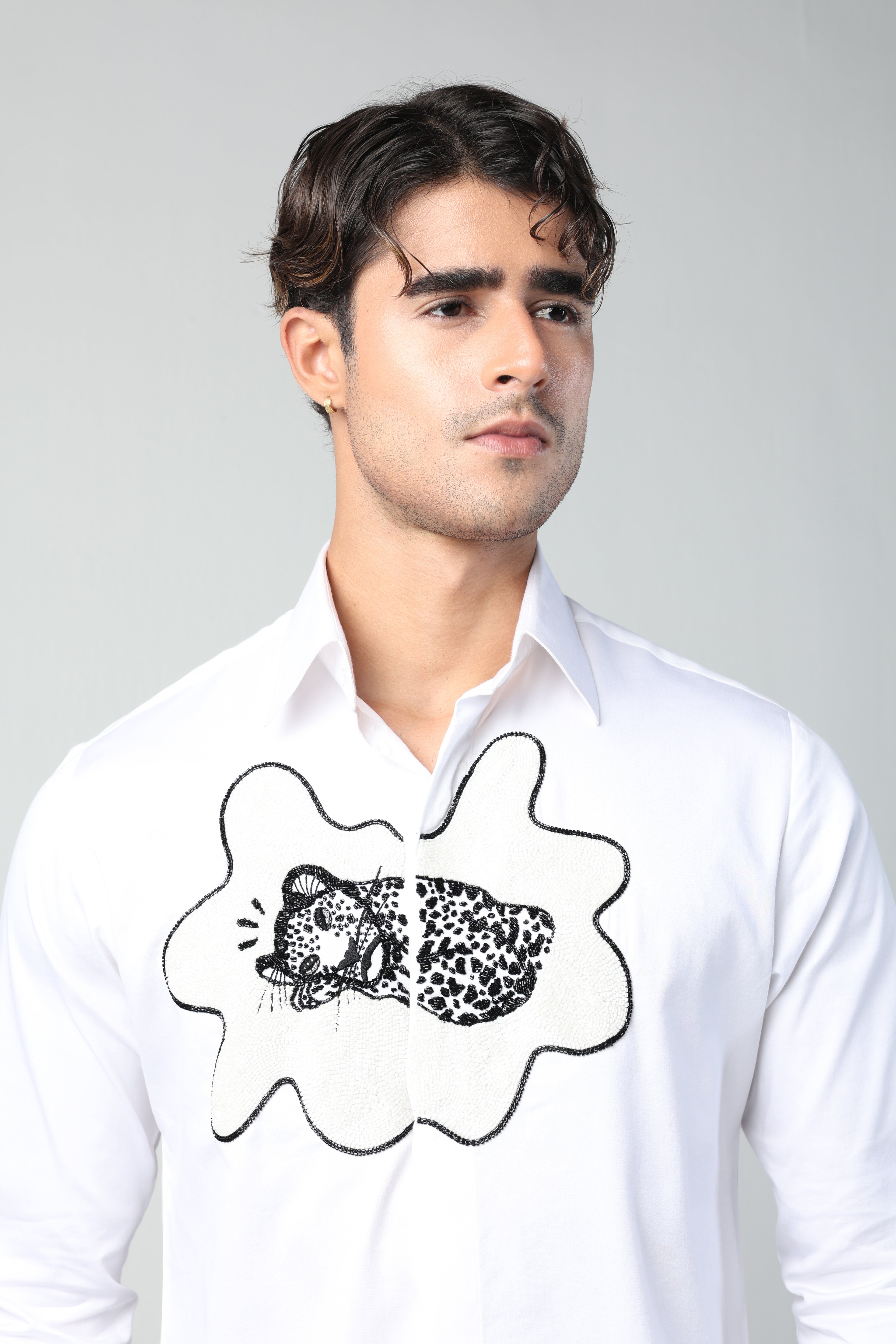 IVANO WHITE CHEETAH IN AN ABSTRACT SPLATTER HAND EMBROIDERED SHIRT