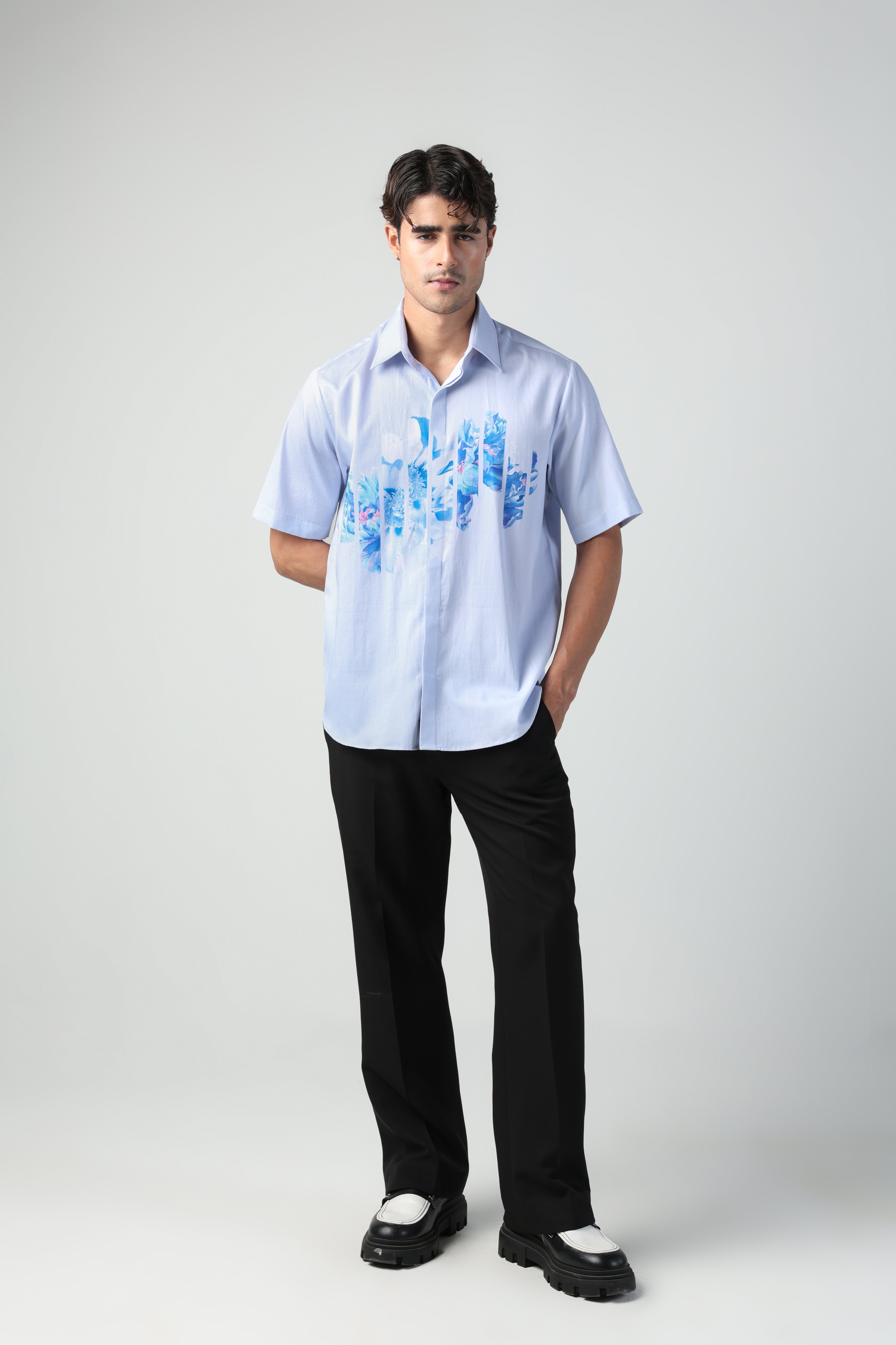 DANTE ABSTRACT BLUE FLORAL PRINTED SHORT SLEEVE SHIRT