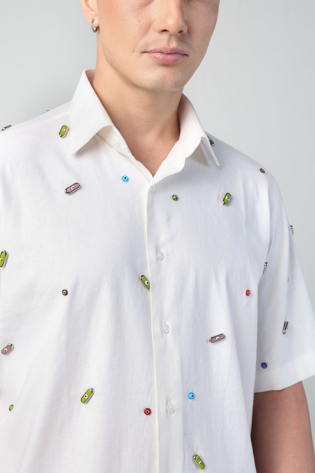 PIETRO ABSTRACT EVIL EYE CHARM LYCRA LINEN SHORT SLEEVE SHIRT