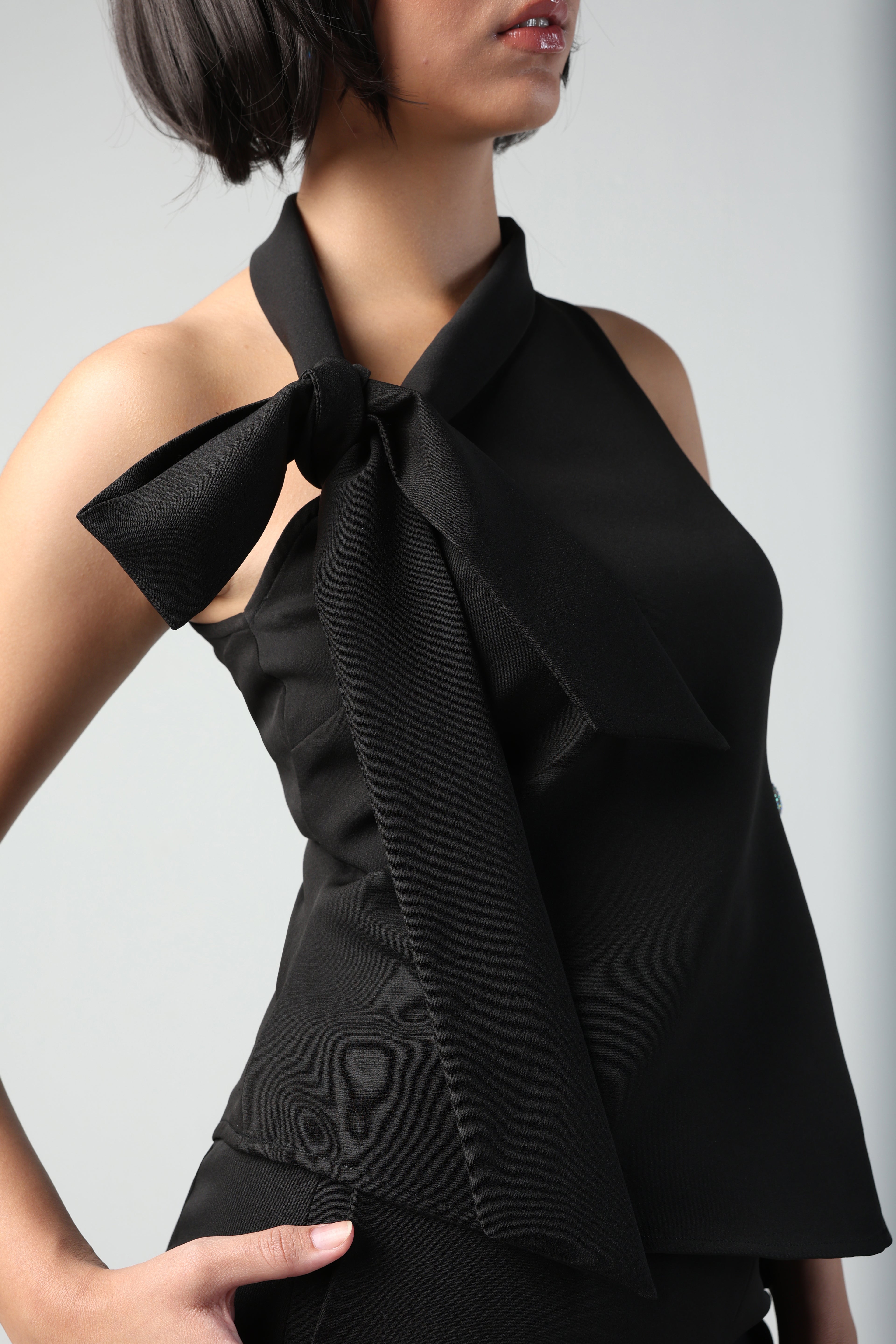 ELLIEA BLACK SLEEVELESS PATTERNED TOP WITH ROSETTE PANT CO-ORD SET