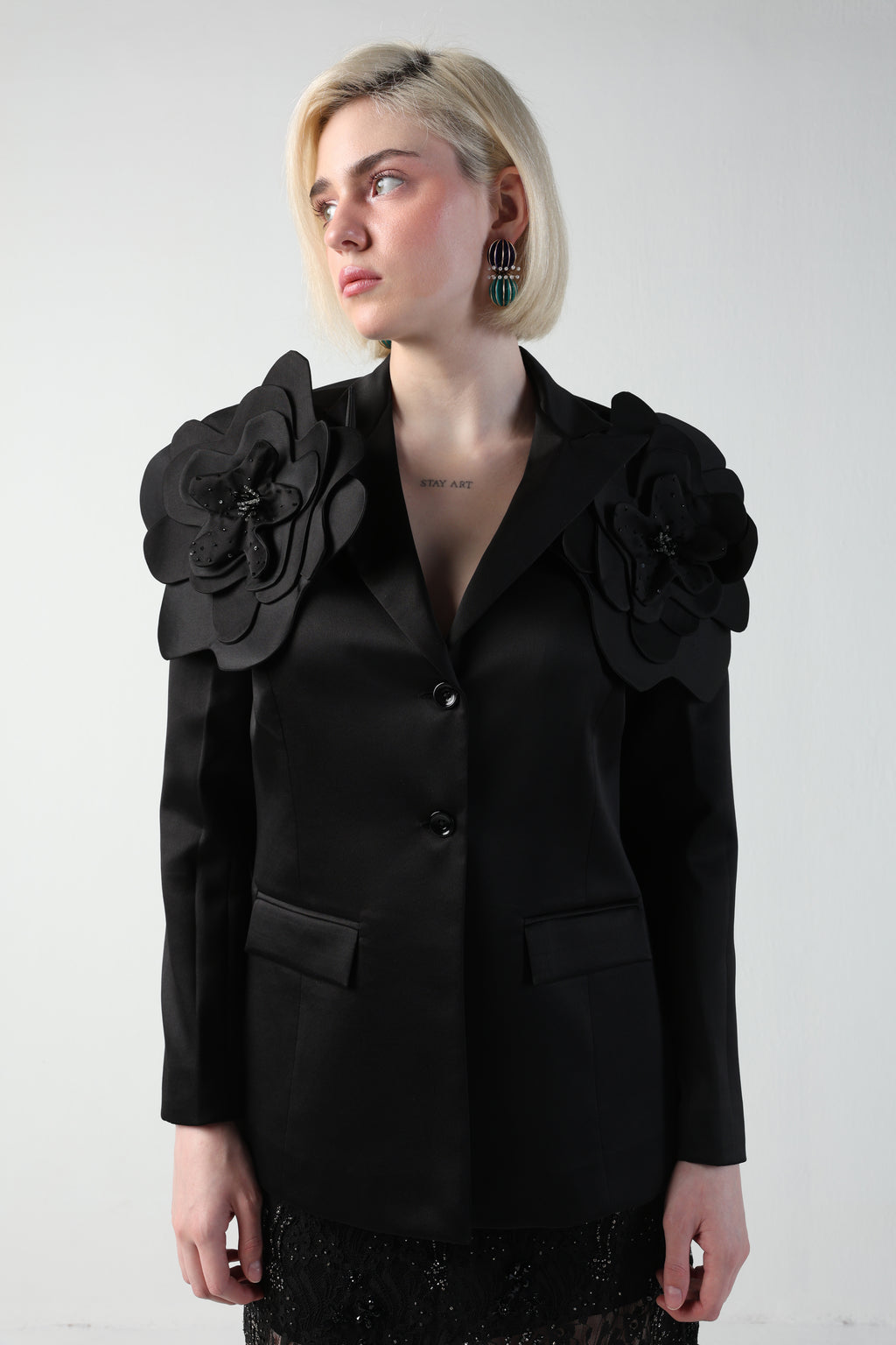 ALICIA MULTI SIZED 3D FLOWER OVERSIZED LOOK JACKET