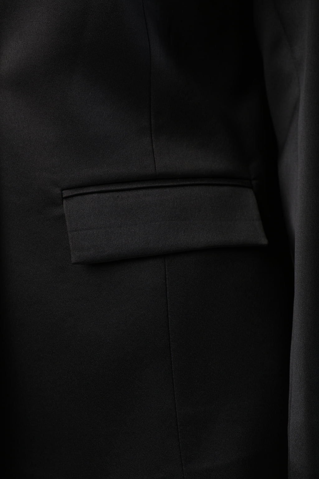 ALICIA MULTI SIZED 3D FLOWER OVERSIZED LOOK JACKET AND MIDI LACE SKIRT CO-ORD SET