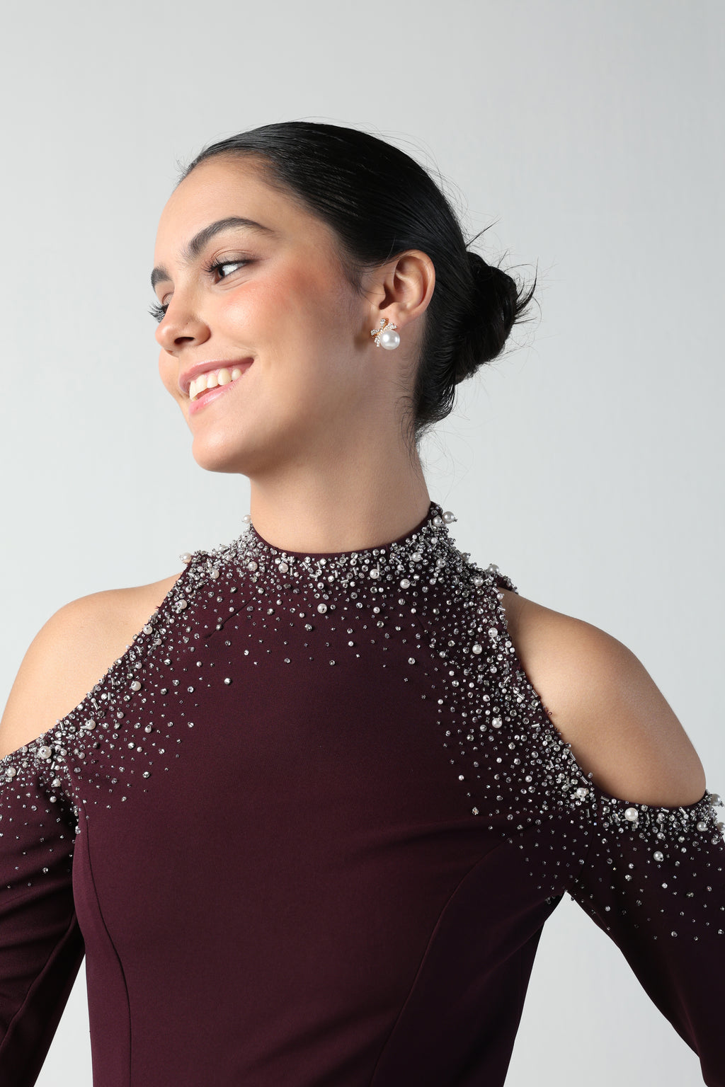 FIAMMA WINE COLD SHOULDER MIDI DRESS