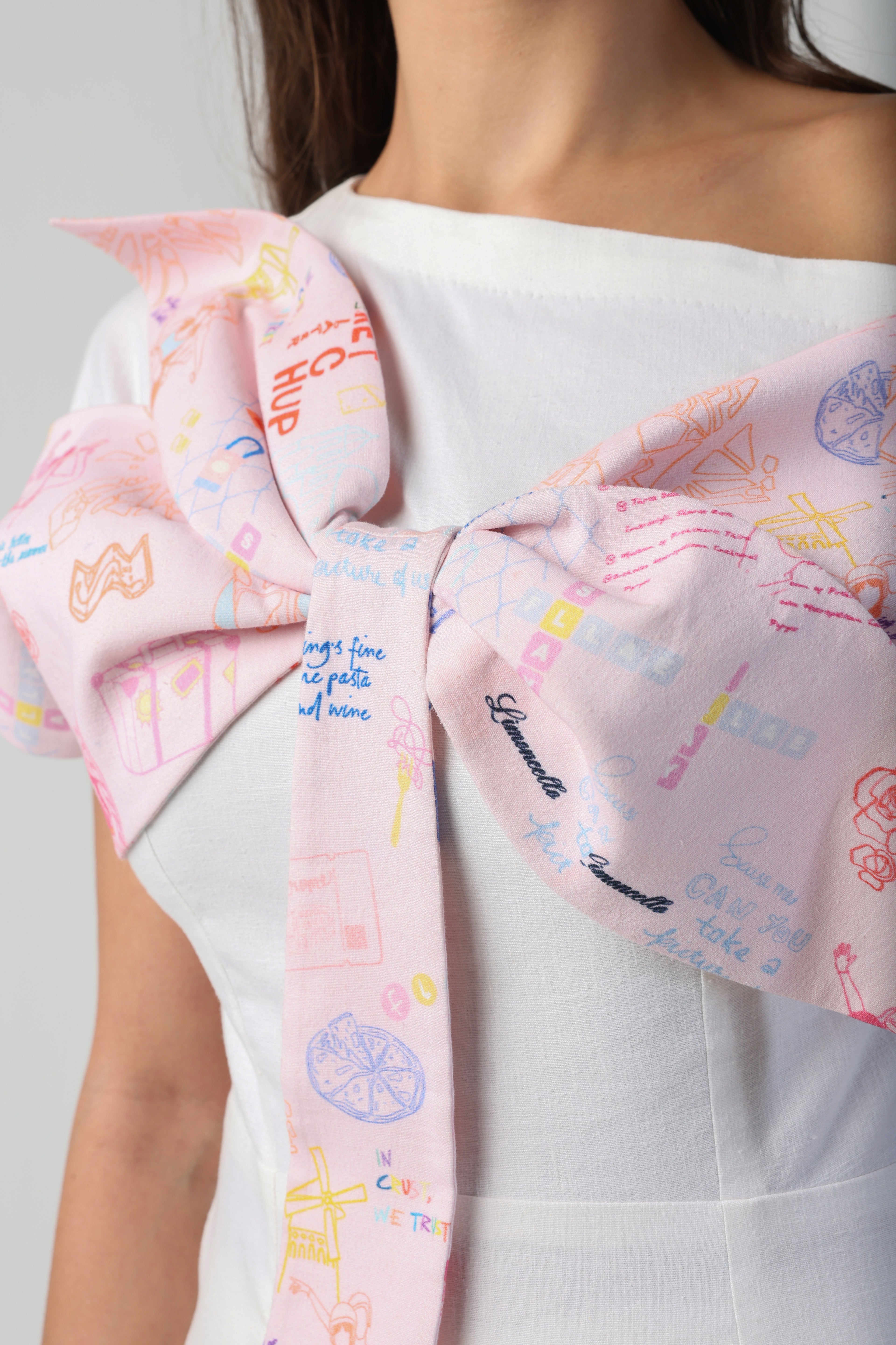 SLAVIA PINK AND WHITE ITALIAN SUMMER PRINTED 3D BOW CO-ORD SET