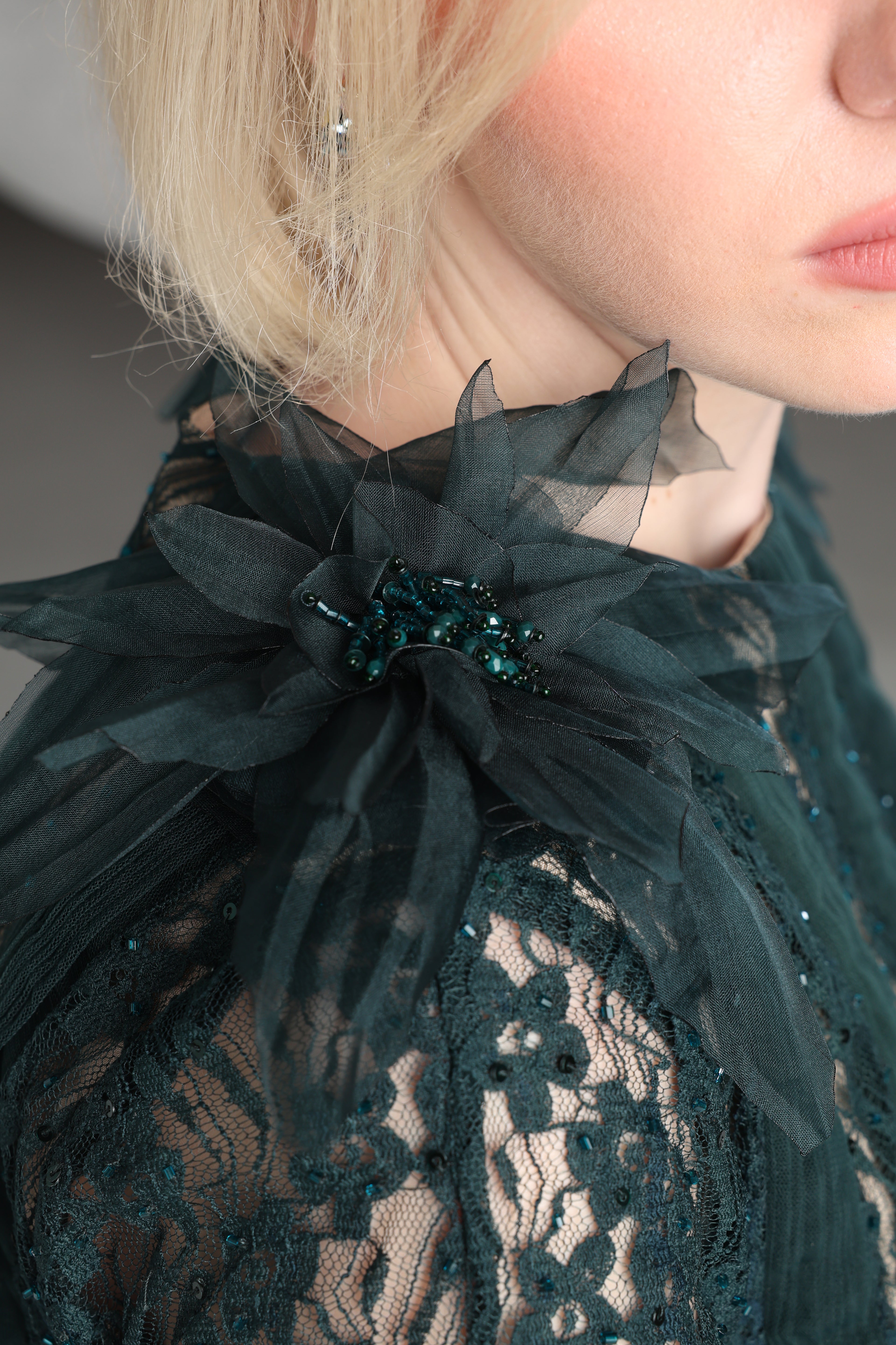 ZARIA DARK GREEN 3D SHOULDER FLOWER LACE TULLE DRESS