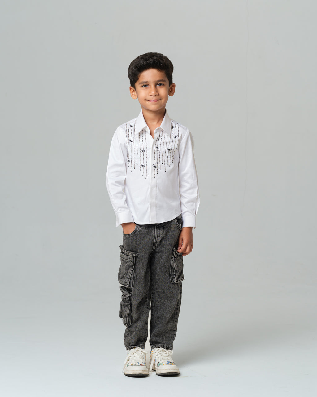 VERO ANTS WHITE SHIRT BOY