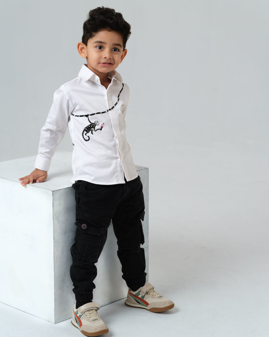 COCKTAIL MONKEY HAND EMBROIDERED WHITE SHIRT BOY