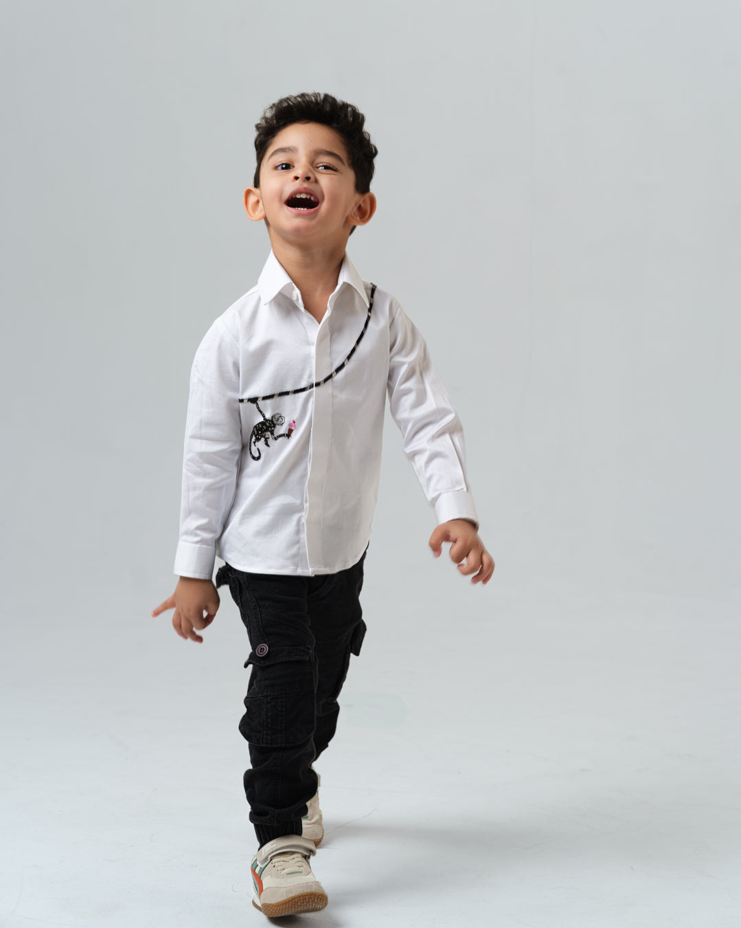 COCKTAIL MONKEY HAND EMBROIDERED WHITE SHIRT BOY