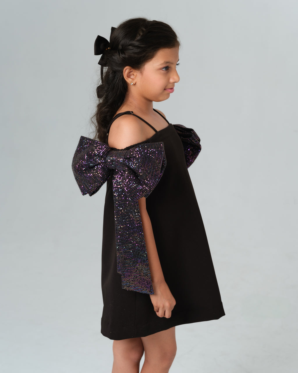 AMORE BLACK 3D MULTI SEQUIN BOW DRESS MINI