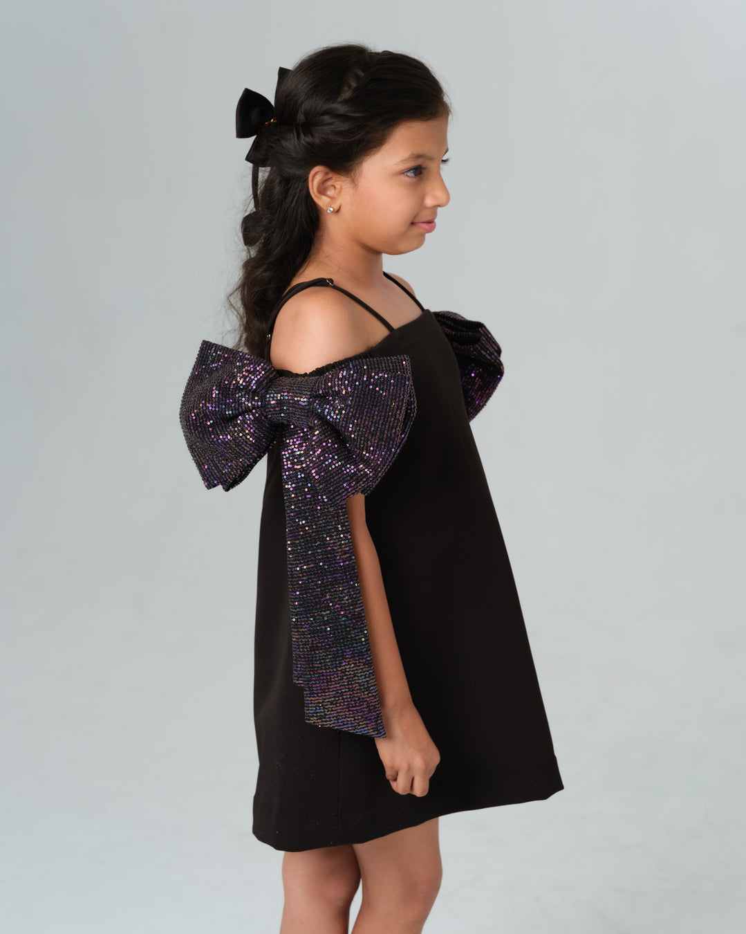 AMORE BLACK 3D MULTI SEQUIN BOW DRESS MINI