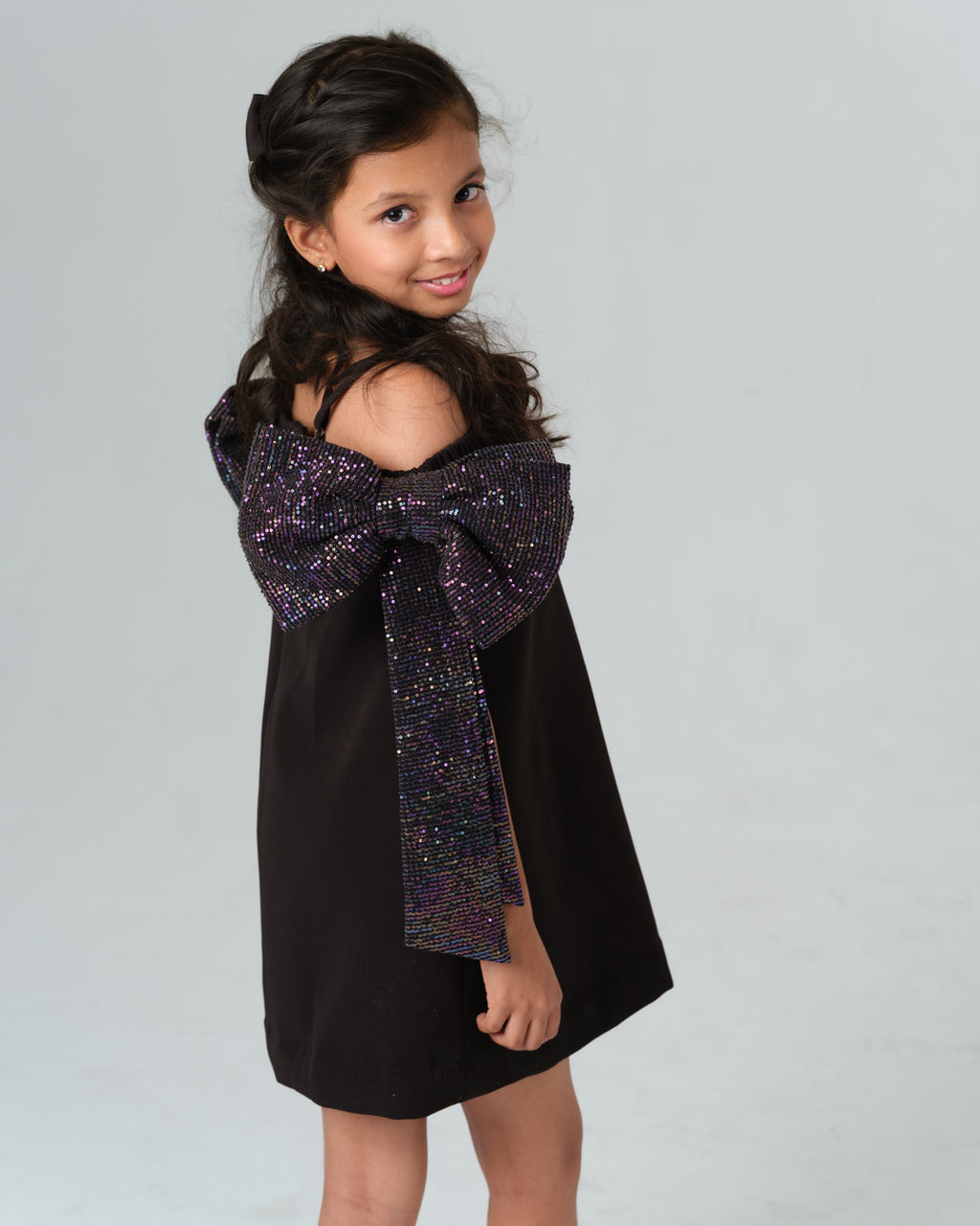 AMORE BLACK 3D MULTI SEQUIN BOW DRESS MINI