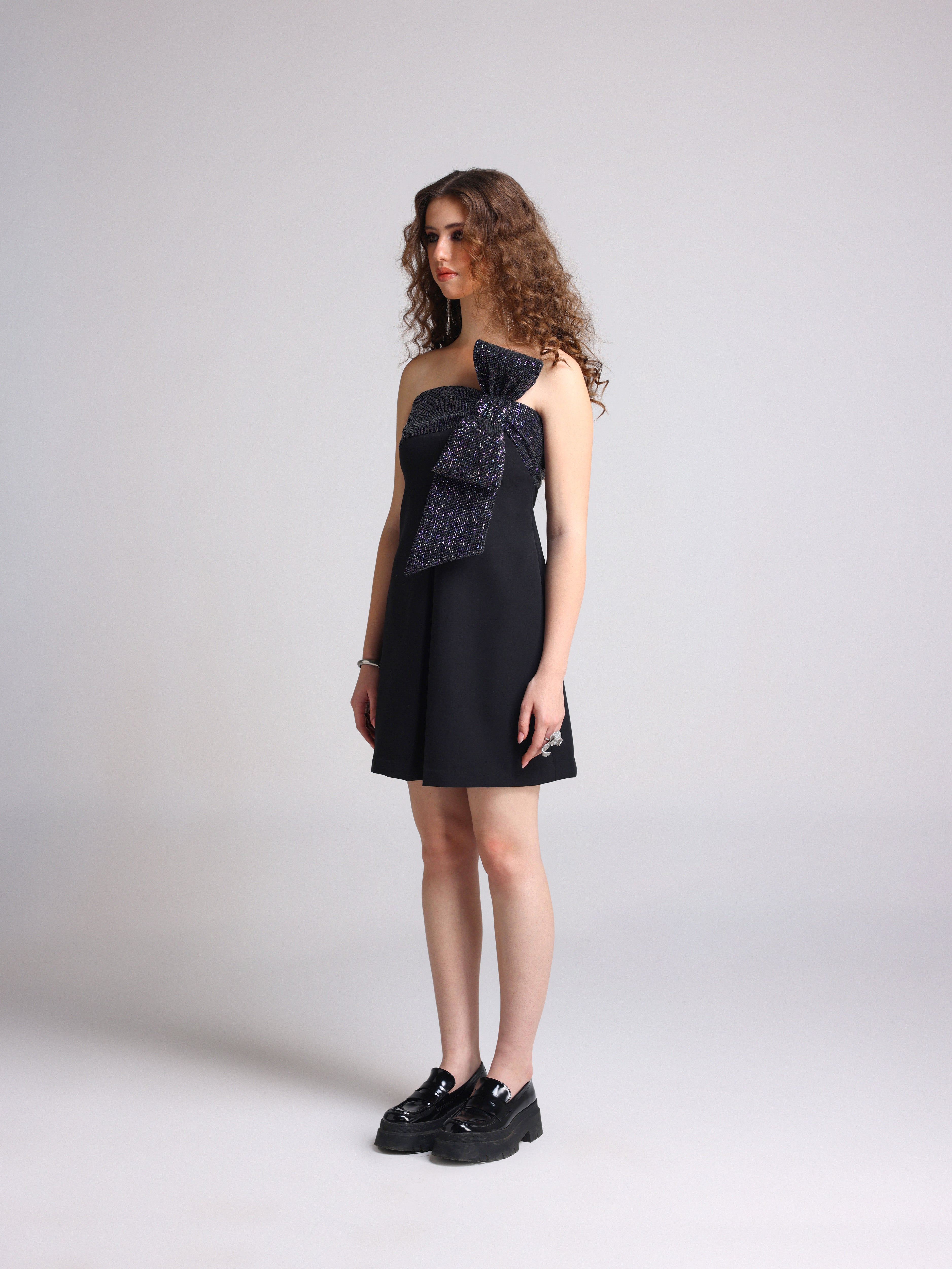 AMORE BLACK 3D MULTI SEQUIN BOW STRAPLESS DRESS