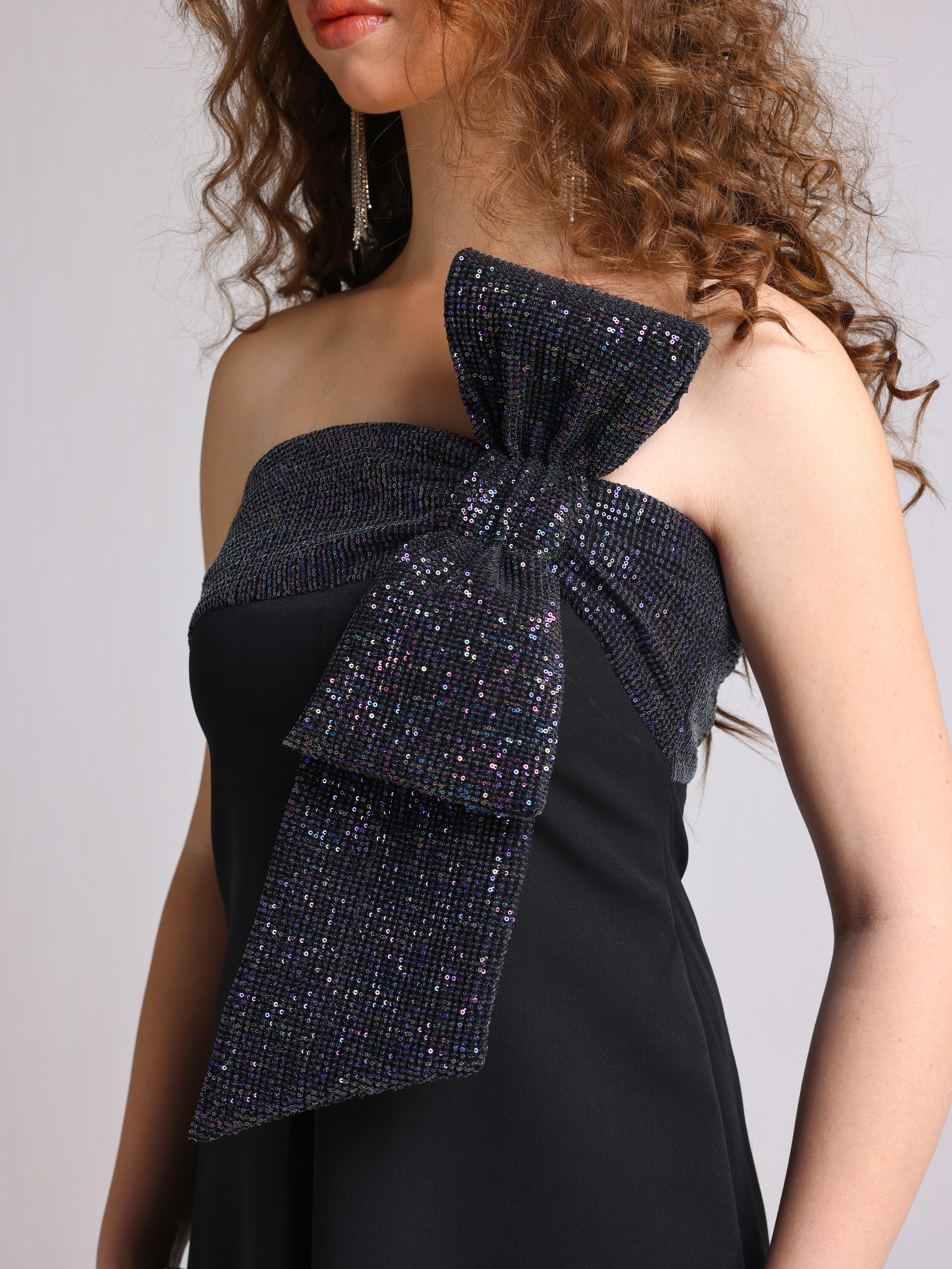 AMORE BLACK 3D MULTI SEQUIN BOW STRAPLESS DRESS