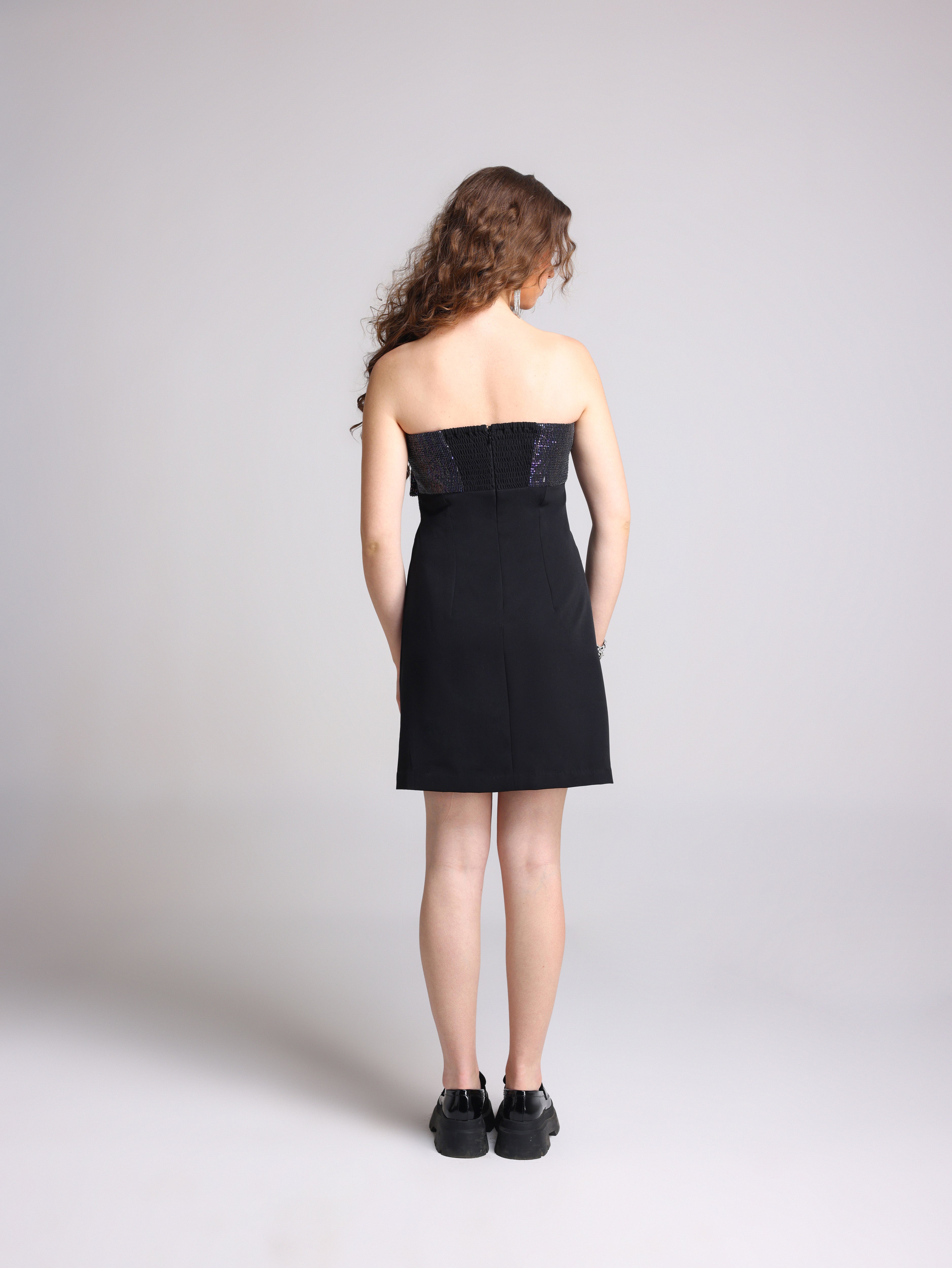 AMORE BLACK 3D MULTI SEQUIN BOW STRAPLESS DRESS