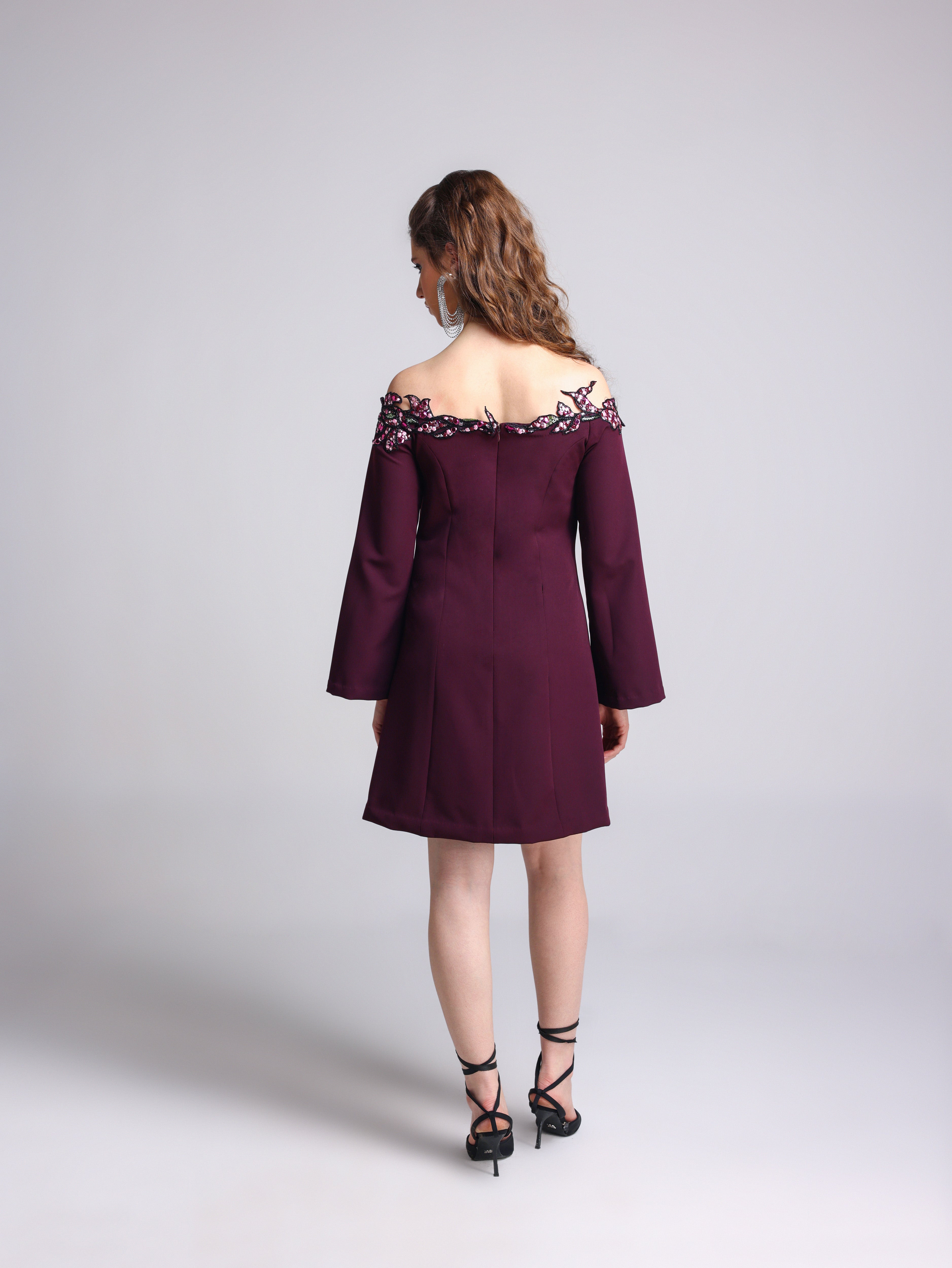 FIORIA WINE OFF SHOULDER DRESS