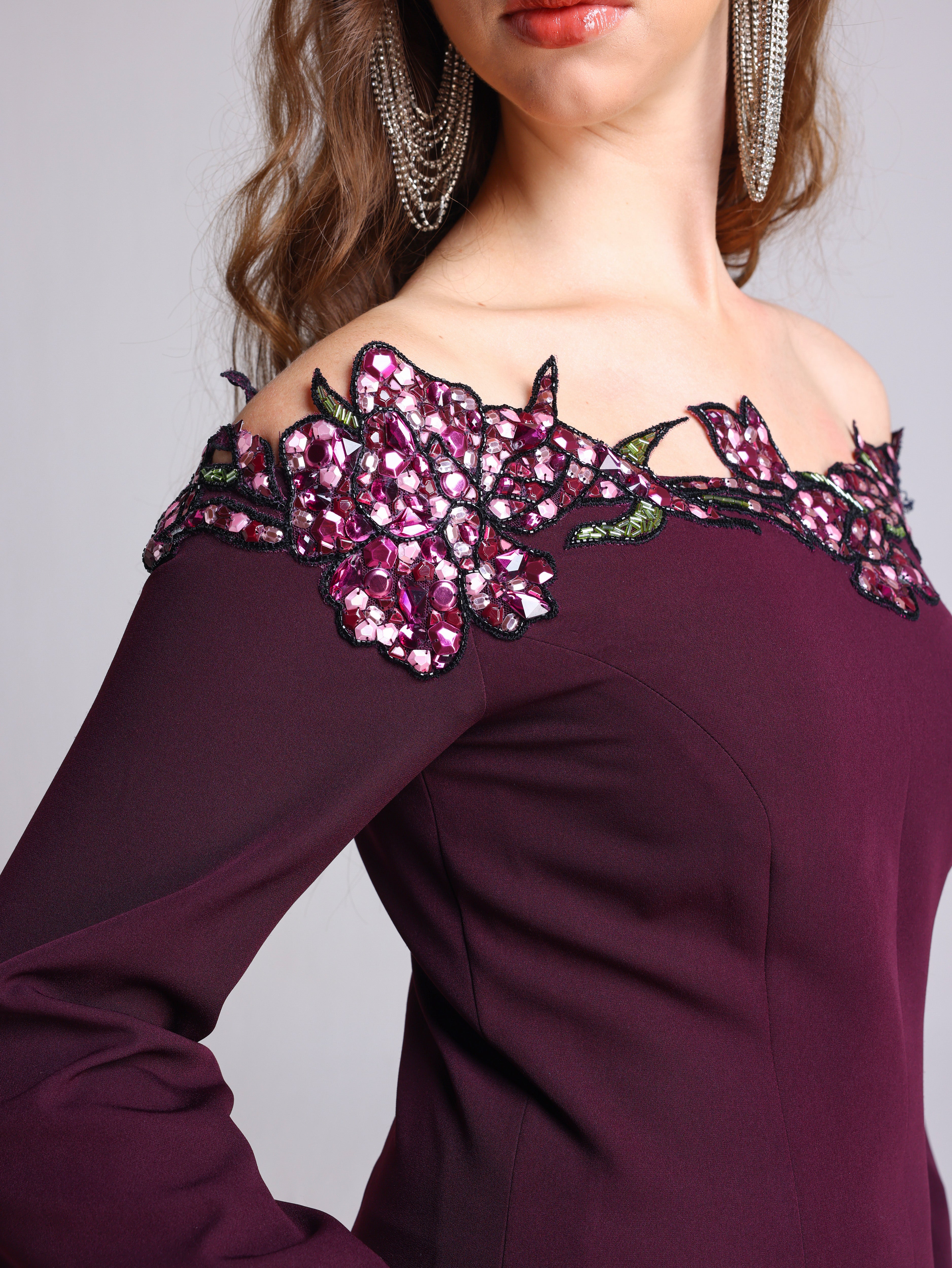 FIORIA WINE OFF SHOULDER DRESS