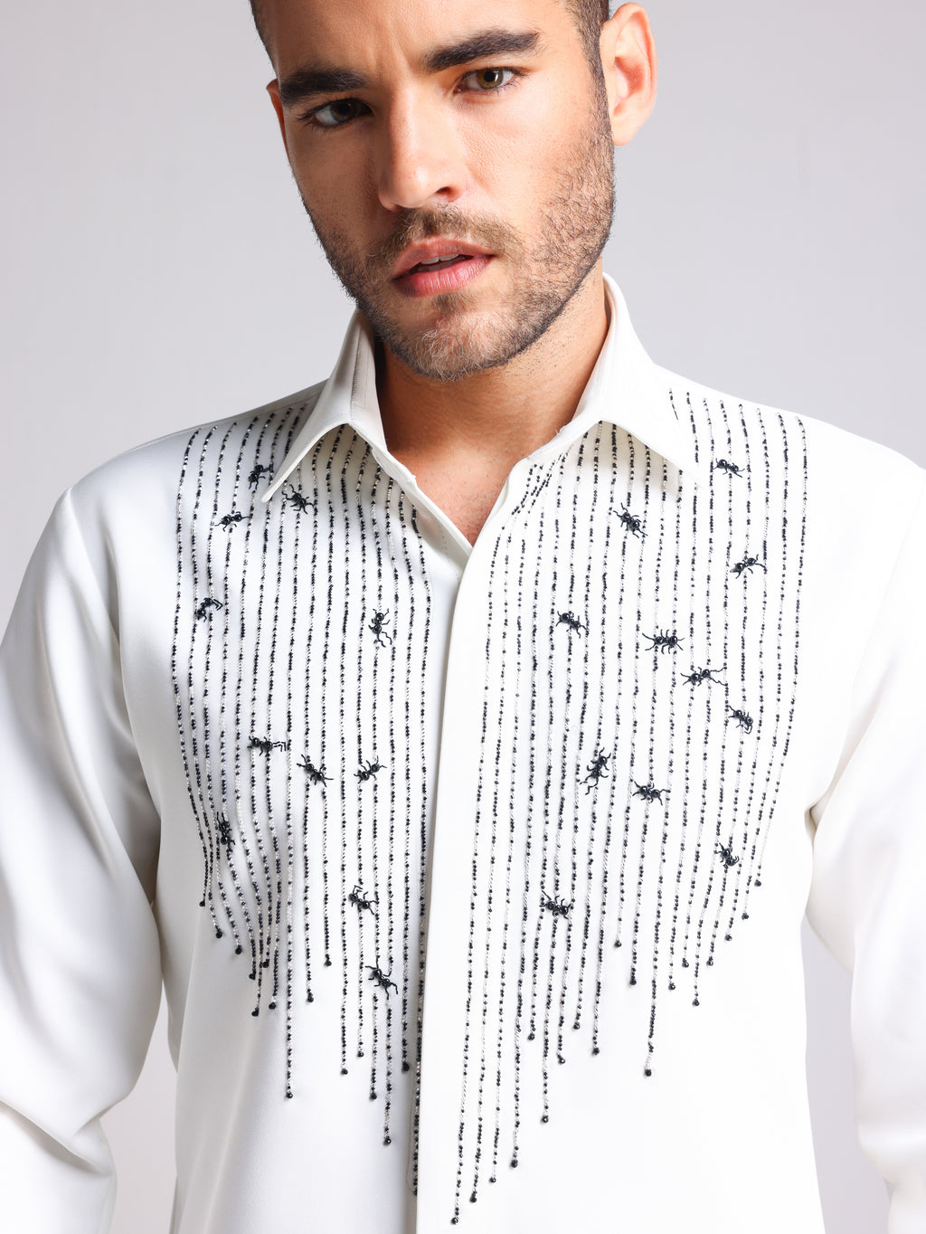 VERO ANTS WHITE SHIRT